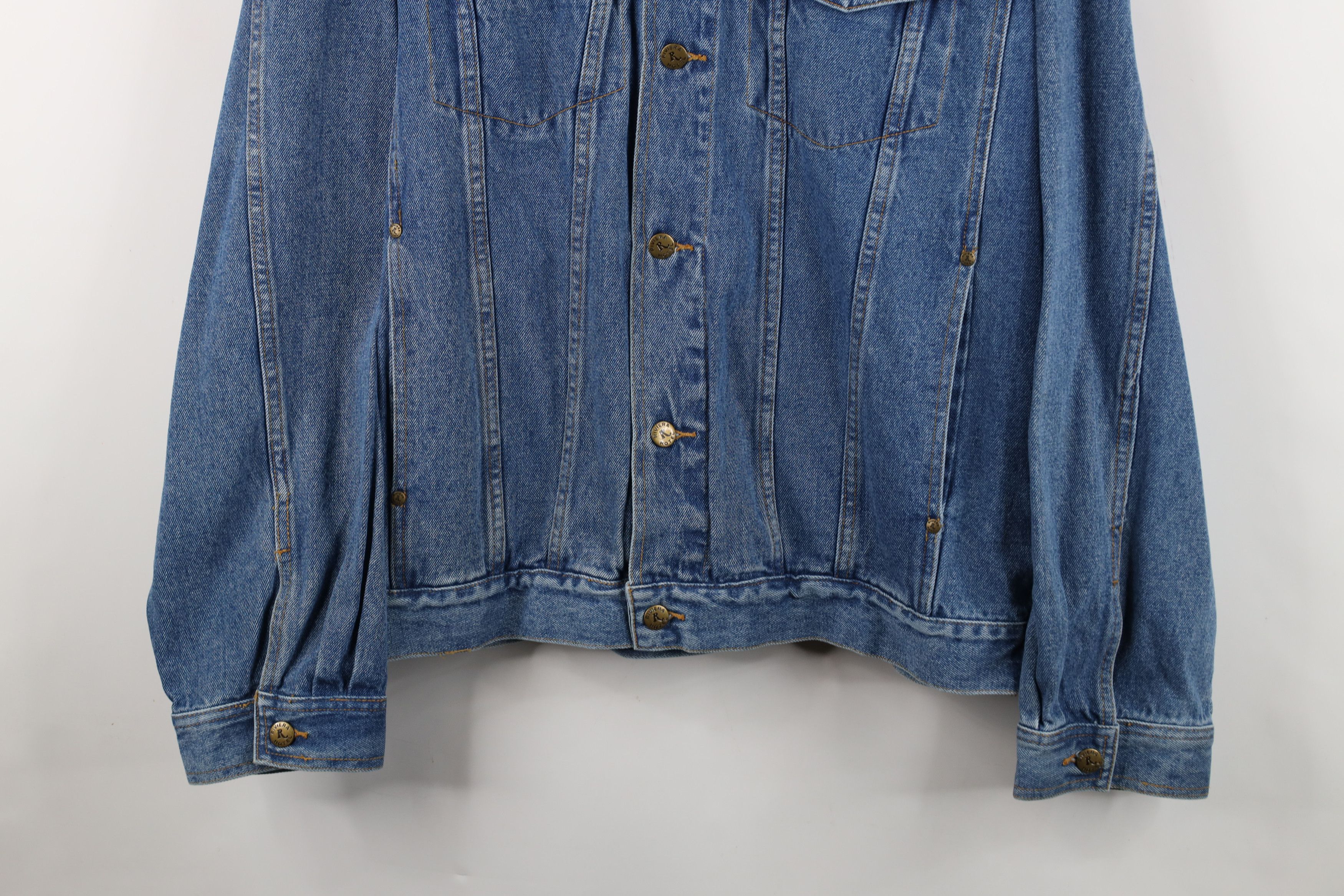 Vintage Vintage 90s Streetwear Riviera Casino Denim Trucker Jacket Size US XXL / EU 58 / 5 - 3 Thumbnail