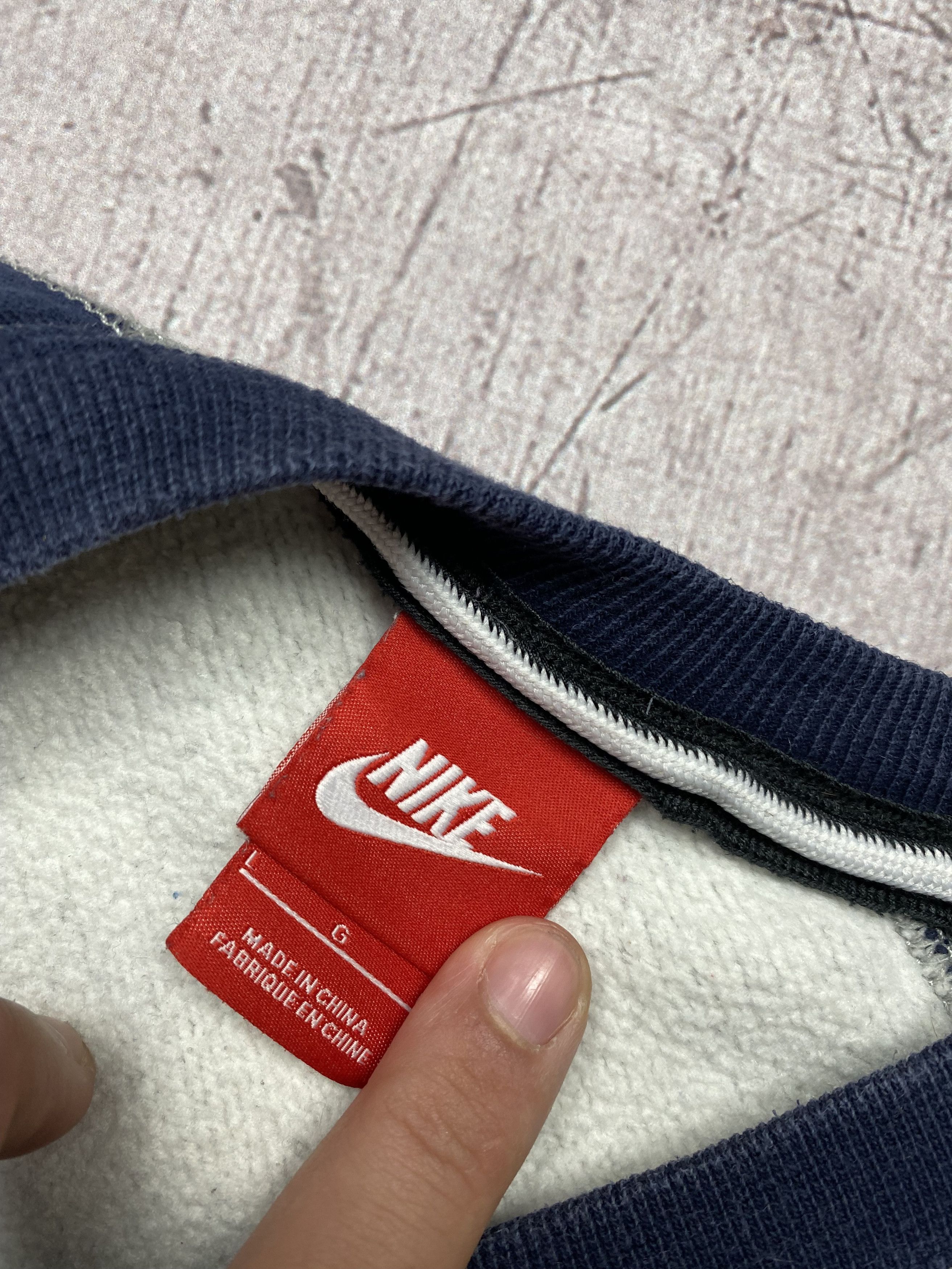 Nike × Vintage Nike Air Vintage Mens Big Logo Sweatshirt Size US L / EU 52-54 / 3 - 4 Thumbnail