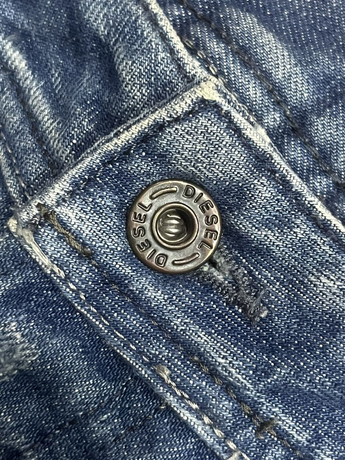 Diesel Vintage Diesel Blue Washed Distressed Buttonfly Flare Jeans Size US 33 - 9 Thumbnail