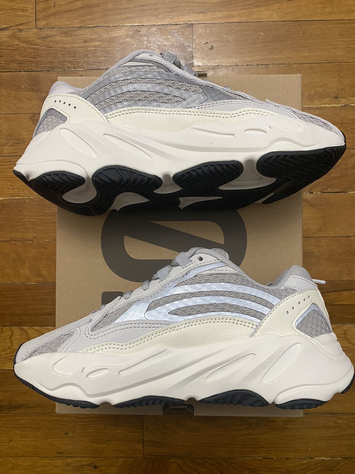 Adidas × Kanye West × Yeezy Size 5 - Adidas Yeezy Boost 700 V2 Static Grey Cream Men’s Size US 5 / EU 37 - 3 Thumbnail