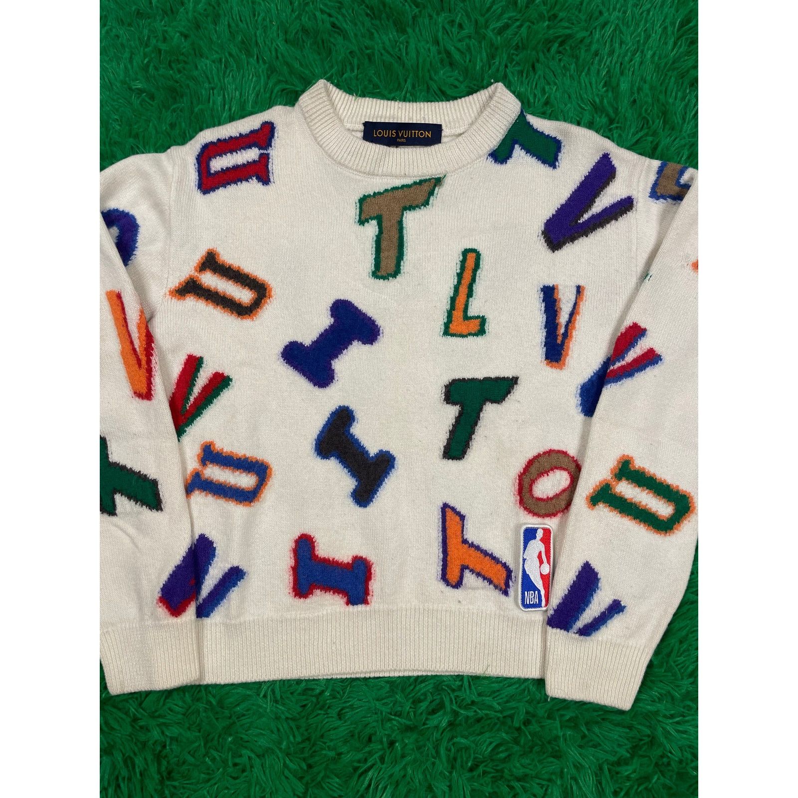 Louis Vuitton Louis Vuitton Crewneck NBA Cashmere Small (Fits XS) Used Size US S / EU 44-46 / 1 - 1 Thumbnail