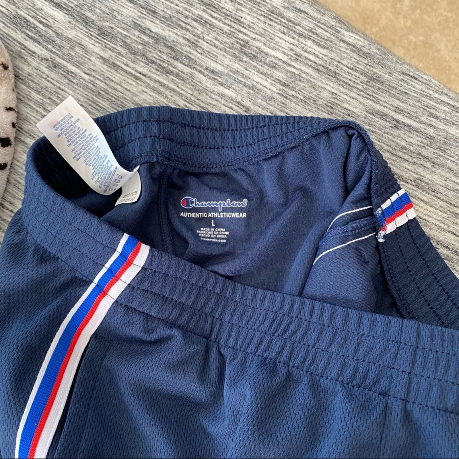 Champion Champion Athleticwear Graphic Short Size L Size US 30 / EU 46 - 6 Thumbnail