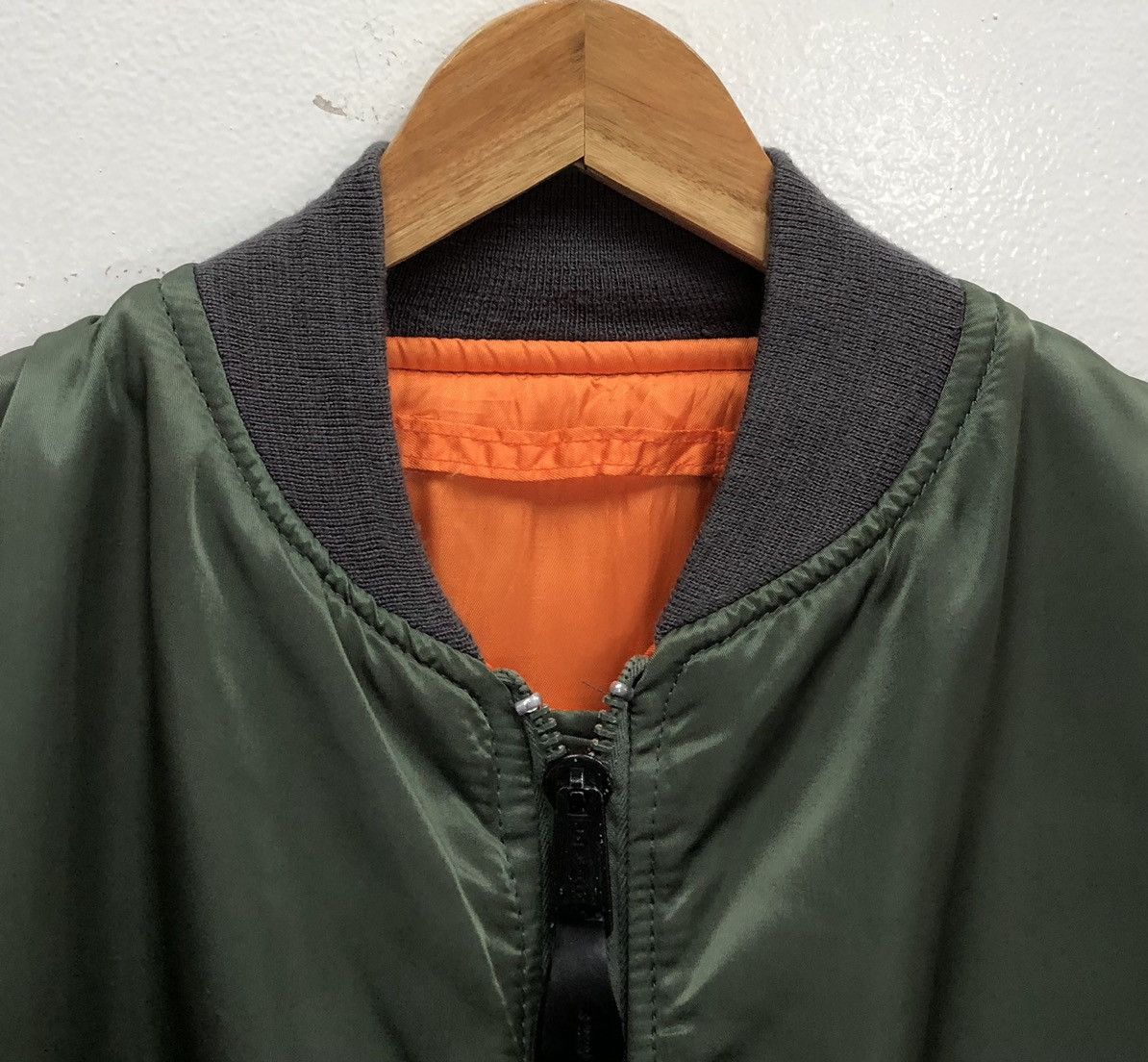 Avirex Vintage AVIREX USA 🇺🇸Sun Faded Intermediate Ma1 Bomber Jacket Size US L / EU 52-54 / 3 - 14 Thumbnail