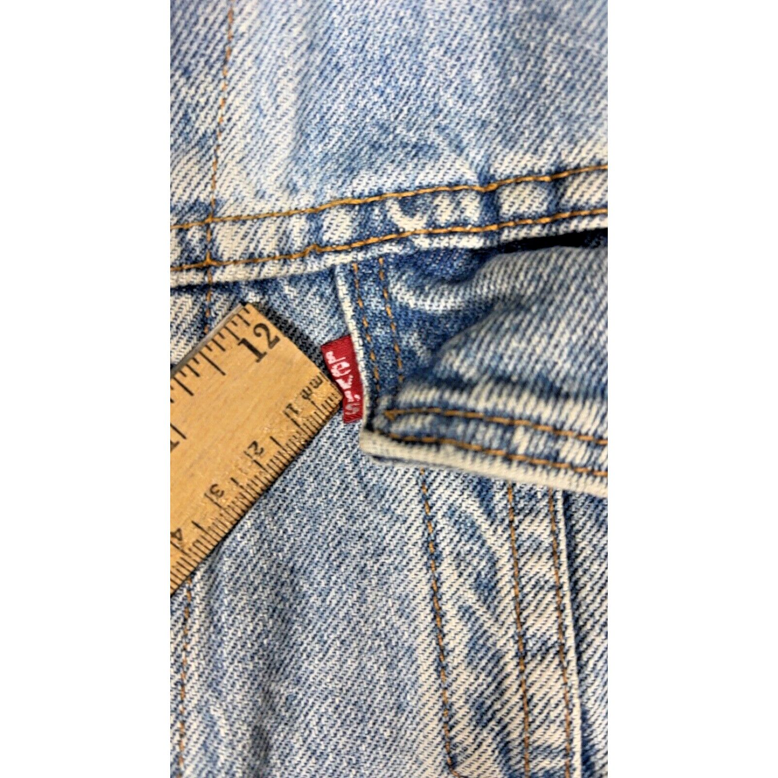 Levi's Vintage 90s Levi's Light Wash Denim Made In USA Trucker M Size US M / EU 48-50 / 2 - 2 Thumbnail