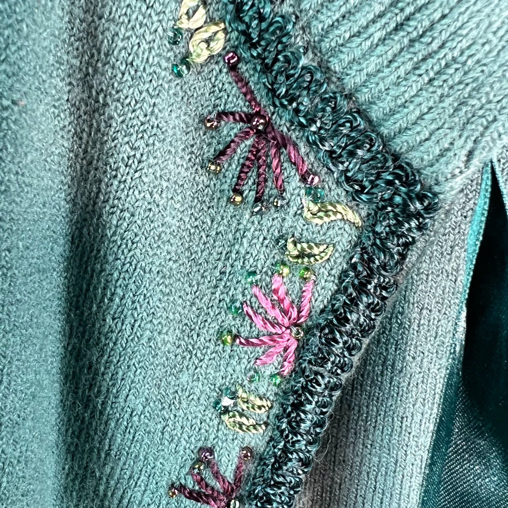 Vintage Koret Women Cardigan XL Green Acrylic Knitted Double Layer Pullover Round Neck Long Sleeve Regular Fit Collarless Embroidered Casual Winter Size XL / US 12-14 / IT 48-50 - 3 Thumbnail
