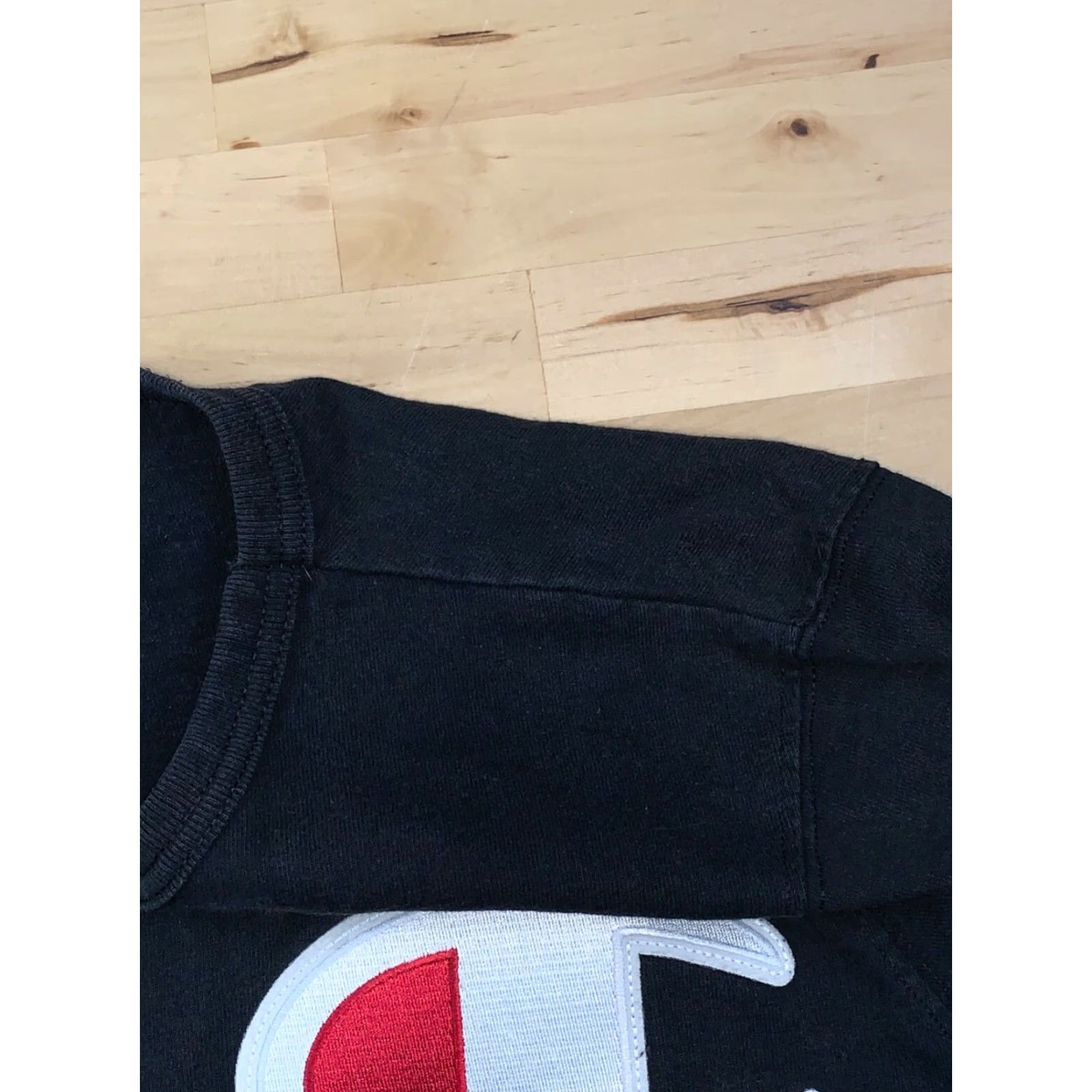 Champion VINTAGE Champion T-Shirt Black M Short Sleeve 90s Logo Embroidered Casual Mens Size US M / EU 48-50 / 2 - 5 Thumbnail