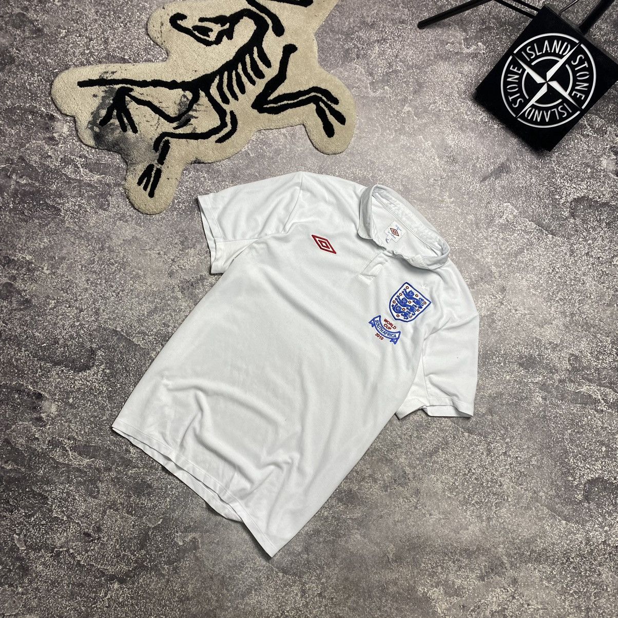 Umbro Vintage Umbro England 2009-2010 National soccer jersey Size US L / EU 52-54 / 3 - 1 Thumbnail