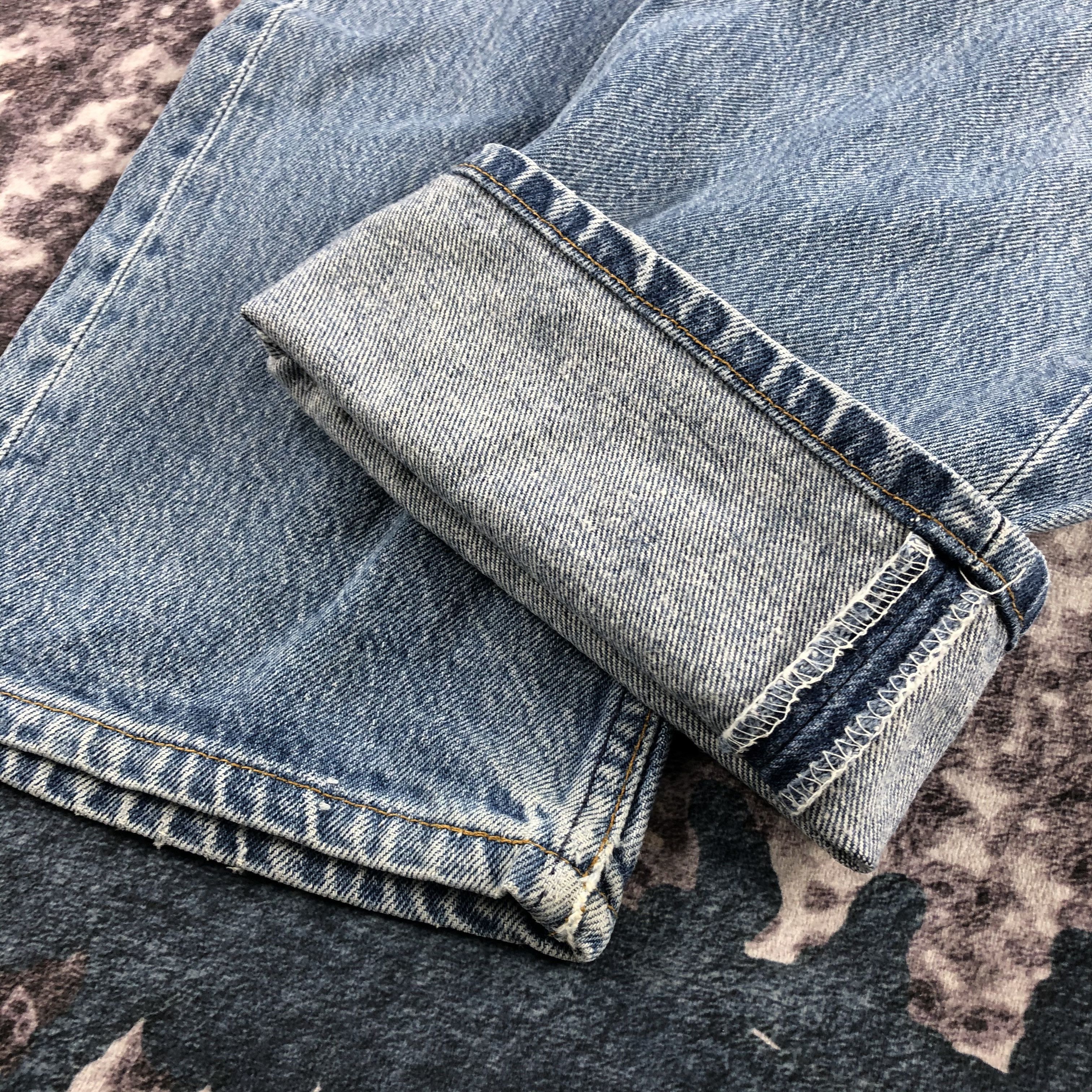 Levi's Vintage 90s Light Wash Levis 501 Jeans-JM2344 Size US 32 / EU 48 - 7 Thumbnail