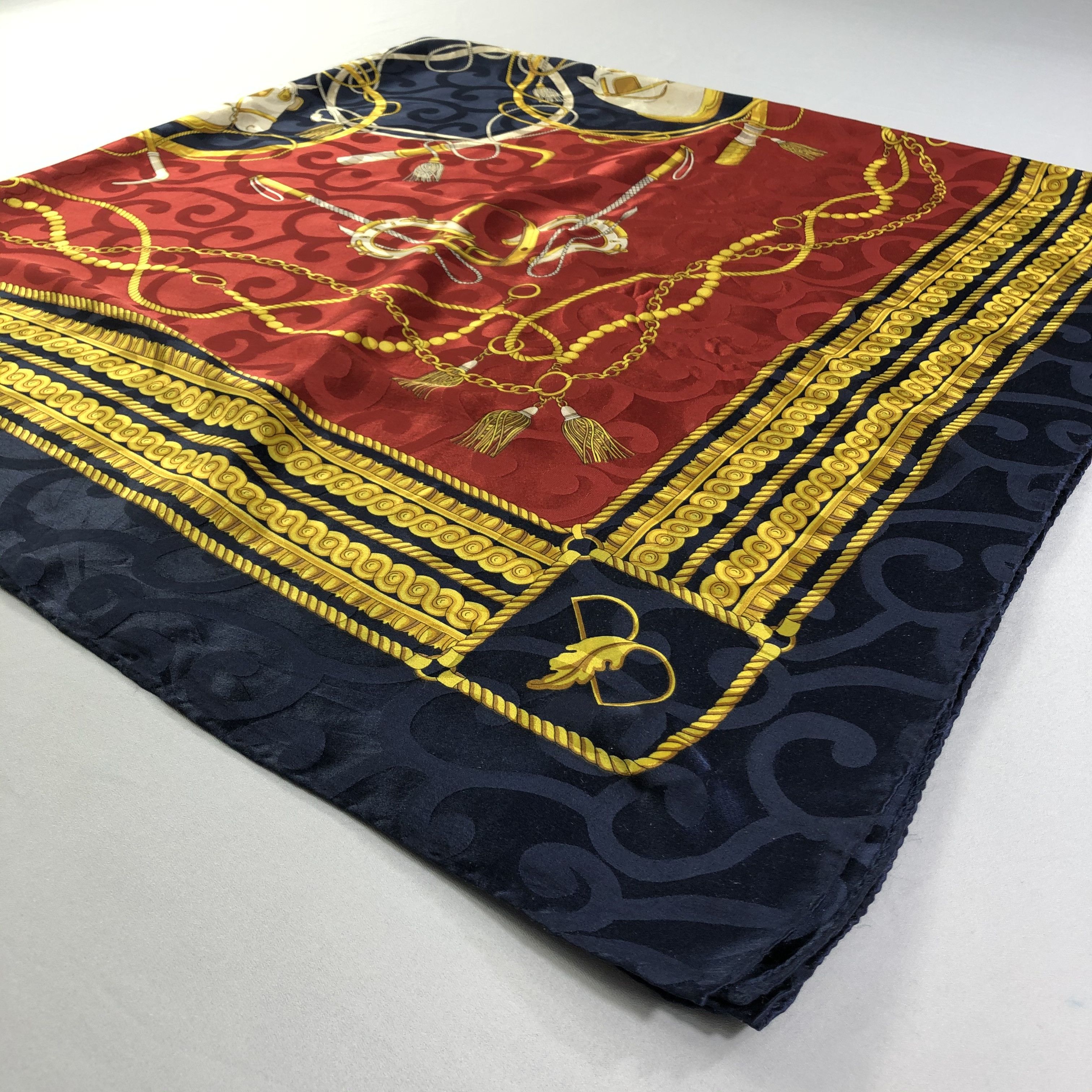 Vintage Vintage Basile Silk Scarf Size ONE SIZE - 3 Thumbnail