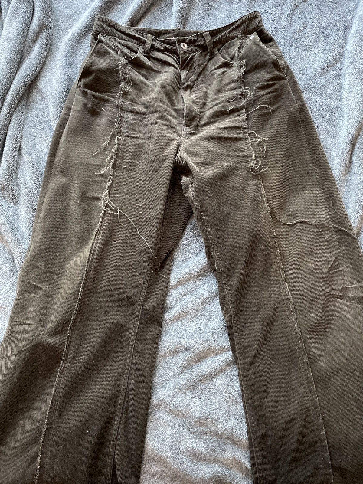 Vuja De Vuja de LIAM MISDIRECTED CORDUROY JEANS IN WALNUT | Grailed