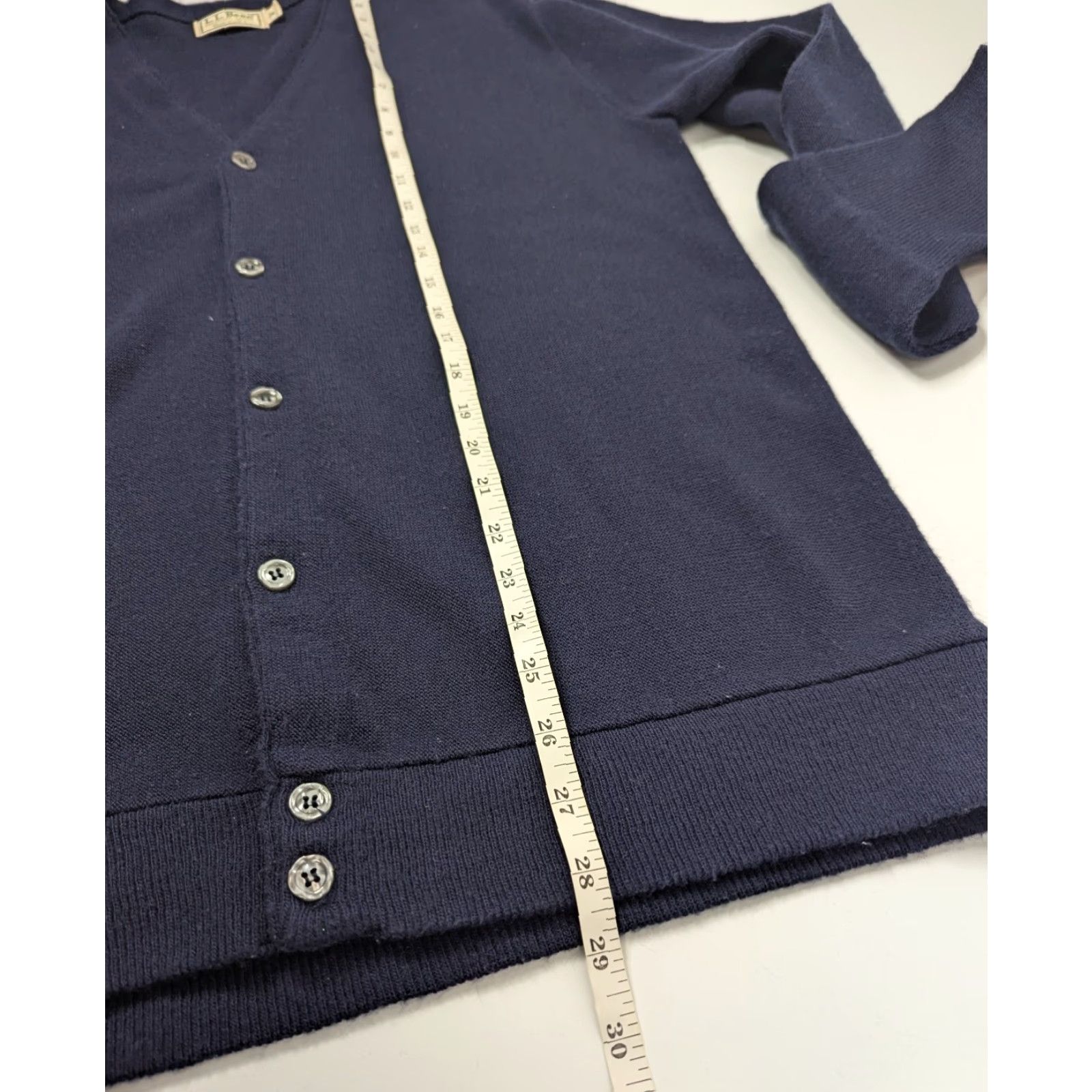 Vintage VINTAGE L.L. Bean Cardigan Navy Knit Sweater Button Mens Medium Tall USA Acrylic Shirt Size US M / EU 48-50 / 2 - 6 Thumbnail