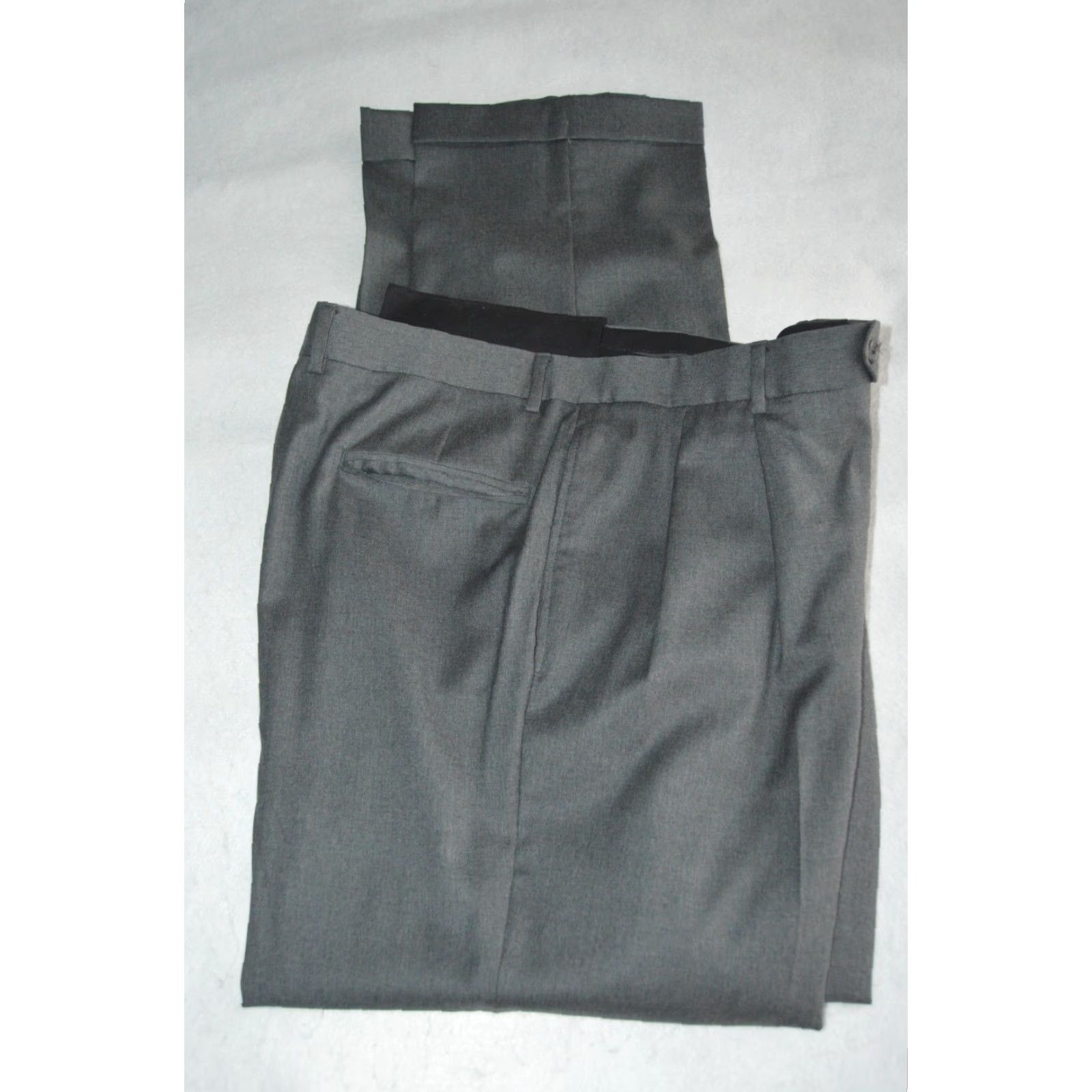 Jos. A. Bank Jos. A Bank 37 Reg Wool Signature Collection Traditional Fit Pleated Dress Pants Pants Mens Regular Gray Wool Dress Pants Size US 37 - 3 Thumbnail