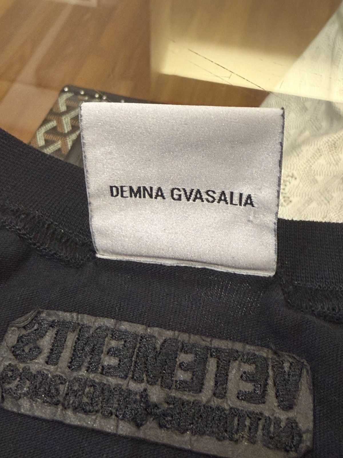 Vetements Vetements ‘Elephant in the Room’ Drawing Tee Size US M / EU 48-50 / 2 - 4 Thumbnail