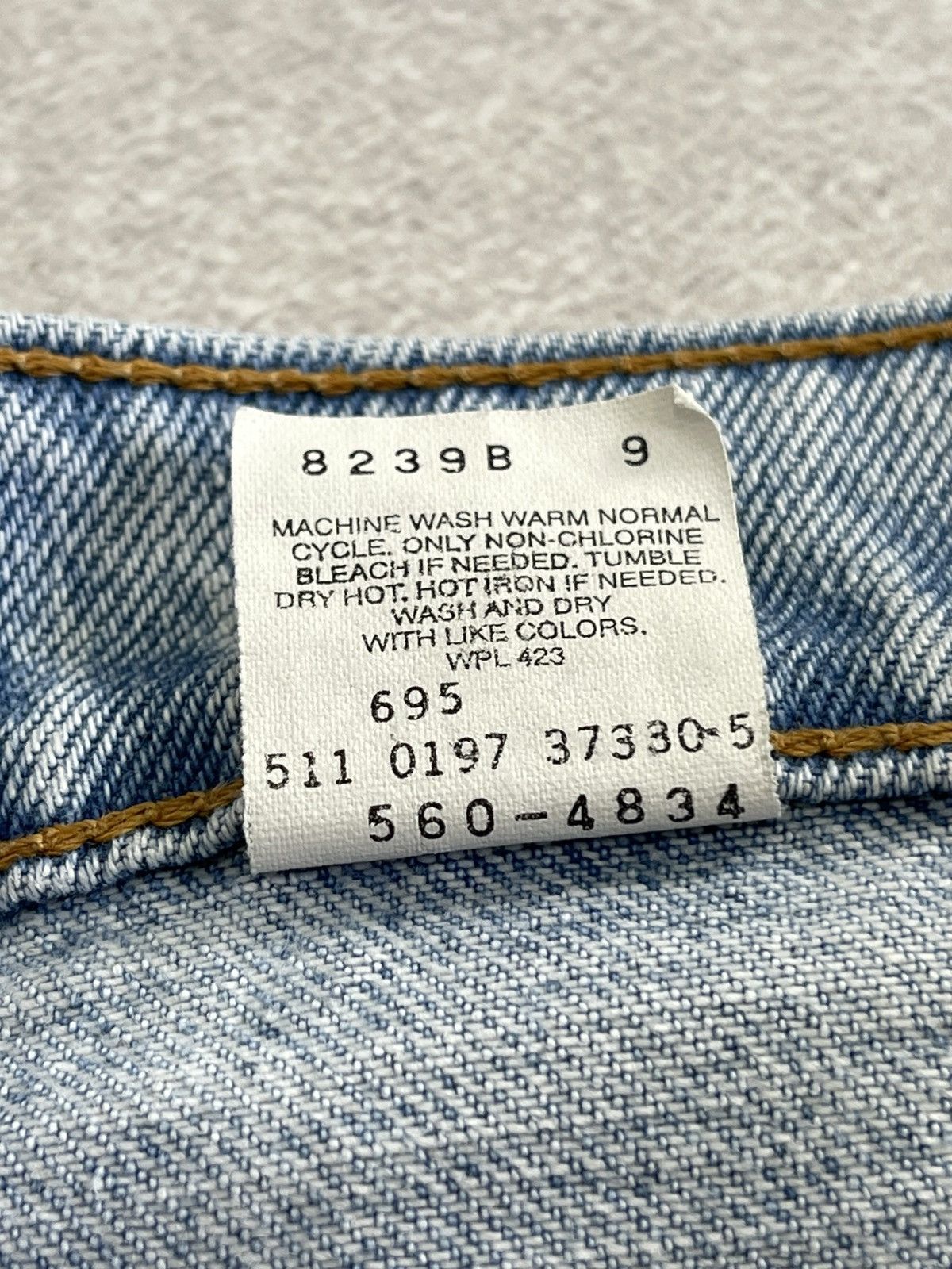 Levi's 90's Levi's 560 Loose Fit Tapered Leg Made In USA Jeans Size US 33 - 10 Thumbnail