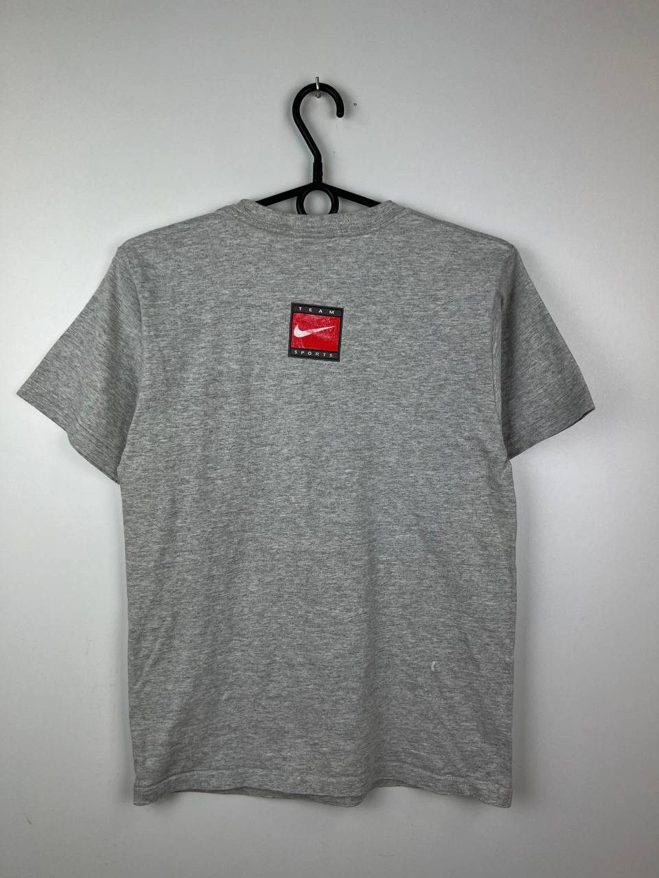 Vintage Nike Miami Hurricanes Football vintage t-shirts wmns size M Size US M / EU 48-50 / 2 - 2 Thumbnail