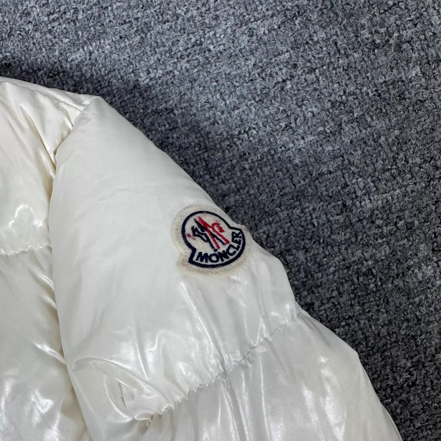 Moncler Moncler Abbadia Ivory Collar Short Puffer Sleeve Logo 1 Size S / US 4 / IT 40 - 4 Thumbnail