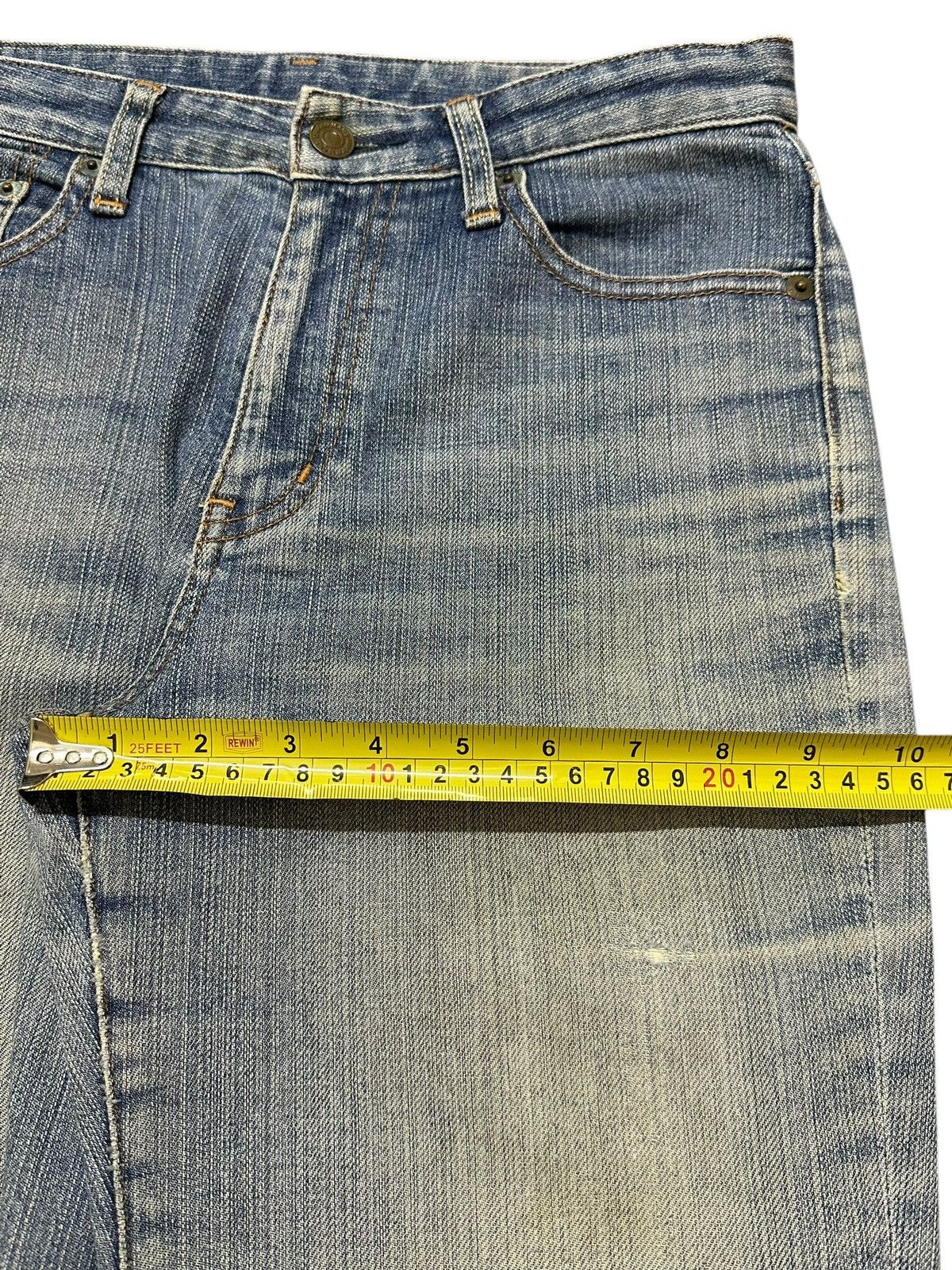 Uniqlo Vintage Japanese Uniqlo Blue Faded Wash Style Wide Leg Jeans Size US 28 / EU 44 - 15 Thumbnail