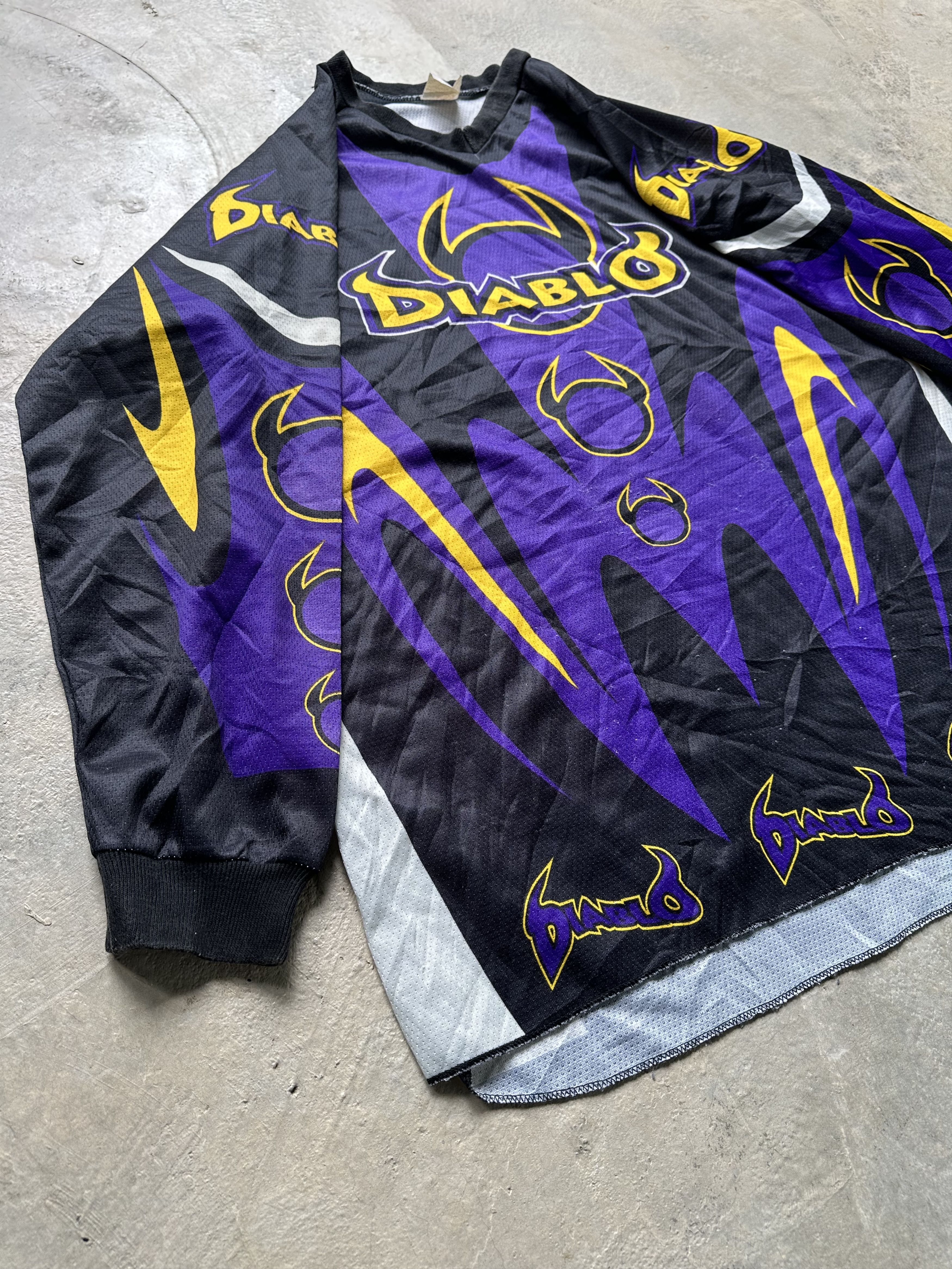 Vintage Vintage Diablo Jersey Crazy Graphics Flare Size US XL / EU 56 / 4 - 9 Thumbnail