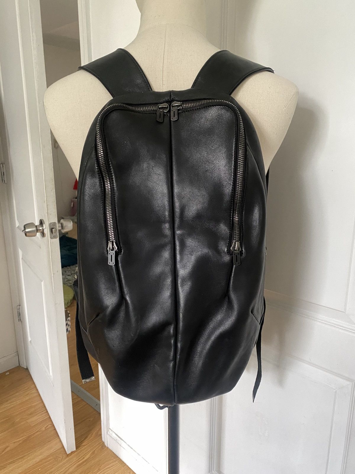D.Hygen *Last Drop. Very Rare Horse Leather Vest Backpack Size ONE SIZE - 2 Thumbnail