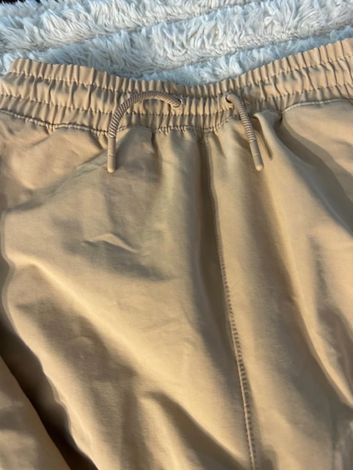 Jordan Brand Boy's Jordan Beige Casual Jogger Pants Size US 26 / EU 42 - 2 Thumbnail
