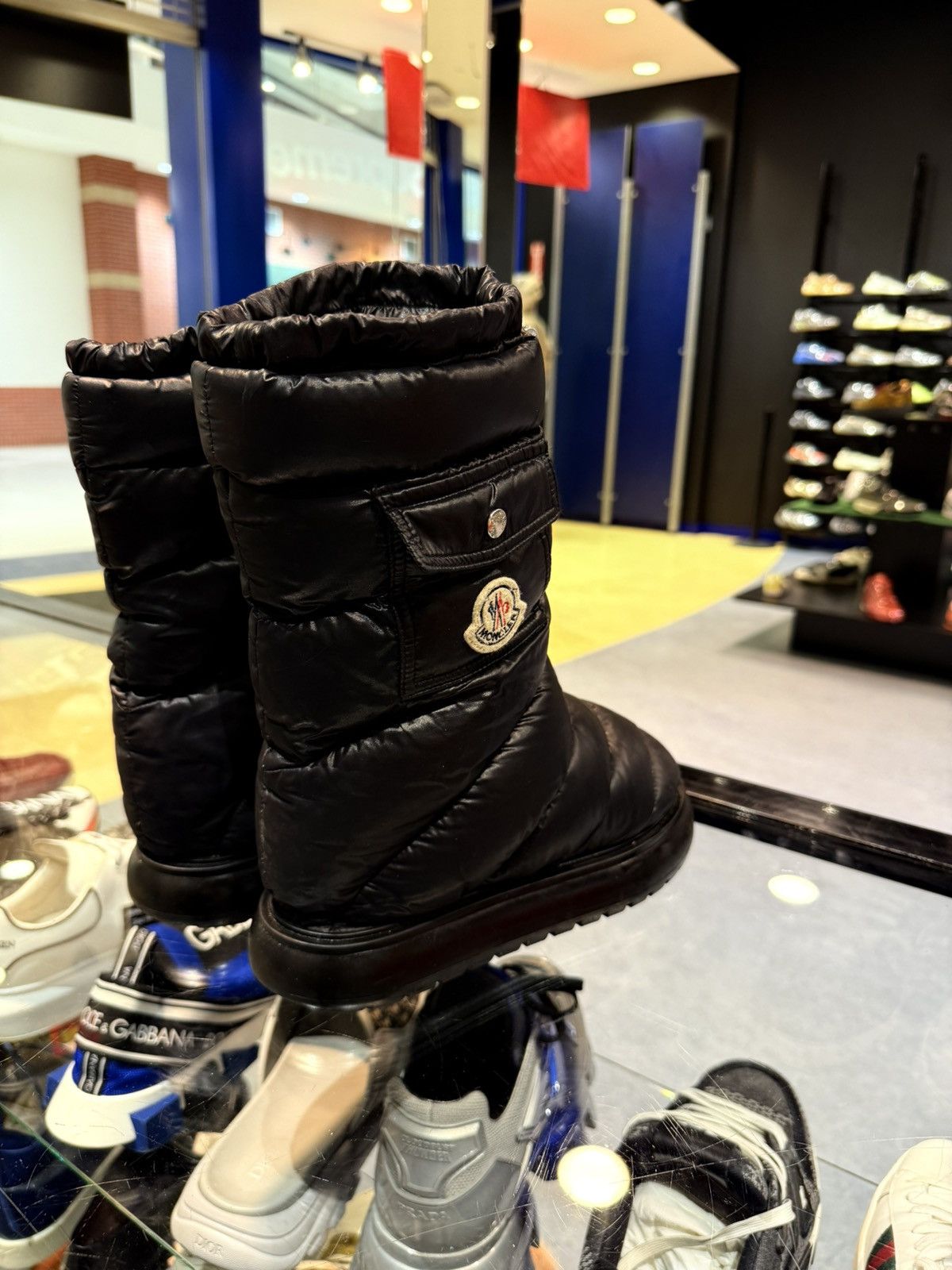 Moncler AUTHENTIC Moncler Gaia Pocket Puffer Snow Boot BLACK Size 40 Size US 10 / IT 40 - 11 Thumbnail
