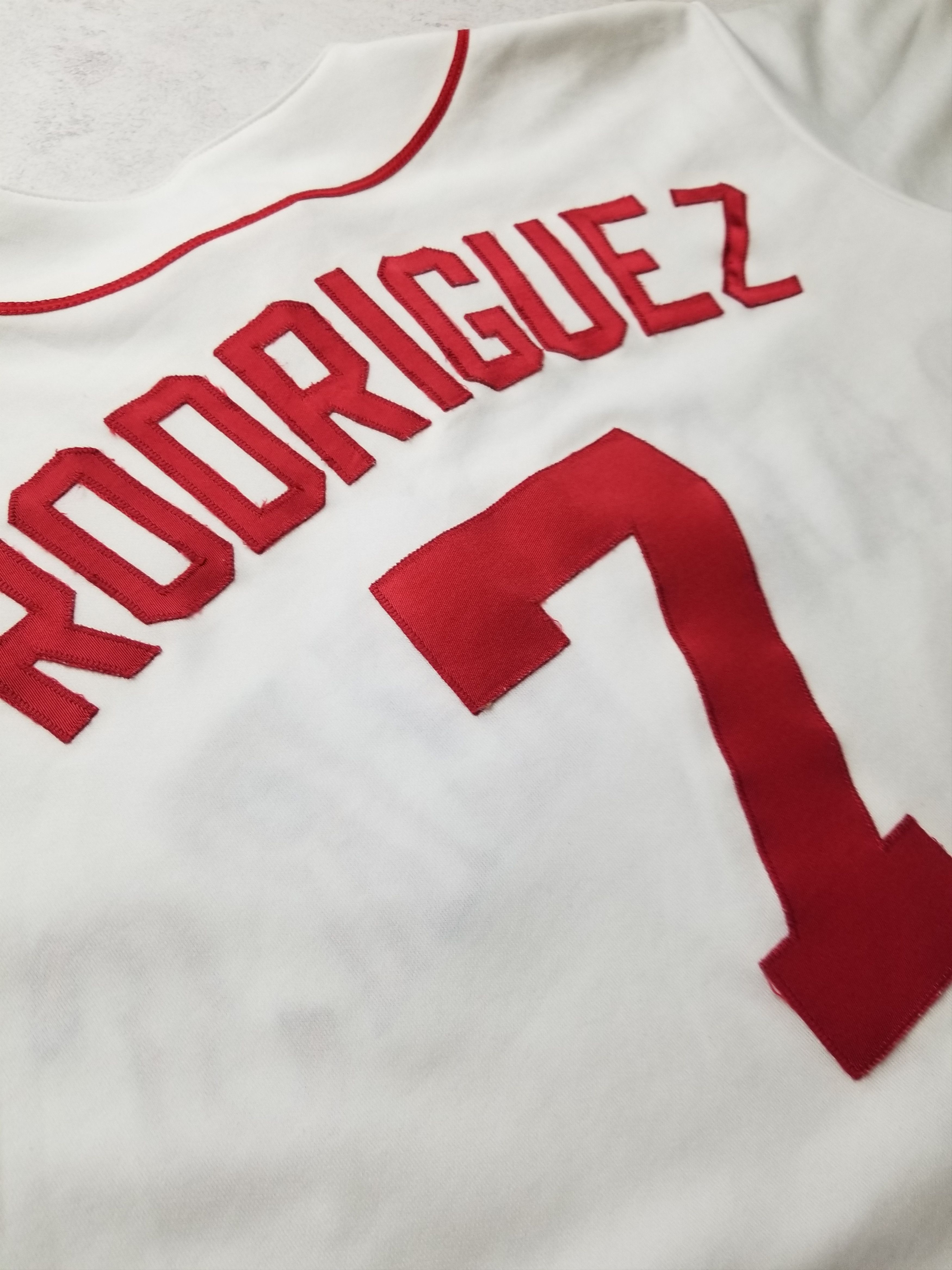 Majestic VTG Rodriguez #7 Texas Rangers Majestic Sewn White Jersey Size US L / EU 52-54 / 3 - 5 Thumbnail