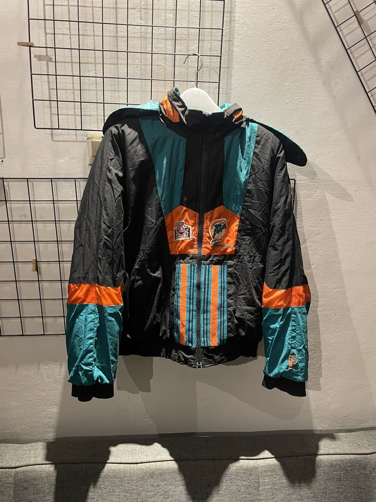 Pro Player × Vintage Vintage 90s pro player Miami Dolphins Reversible Jacket Size US S / EU 44-46 / 1 - 4 Thumbnail