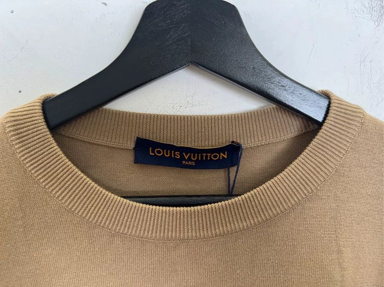 Louis Vuitton Louis Vuitton Khaki arm print short sleeve Size US M / EU 48-50 / 2 - 5 Thumbnail