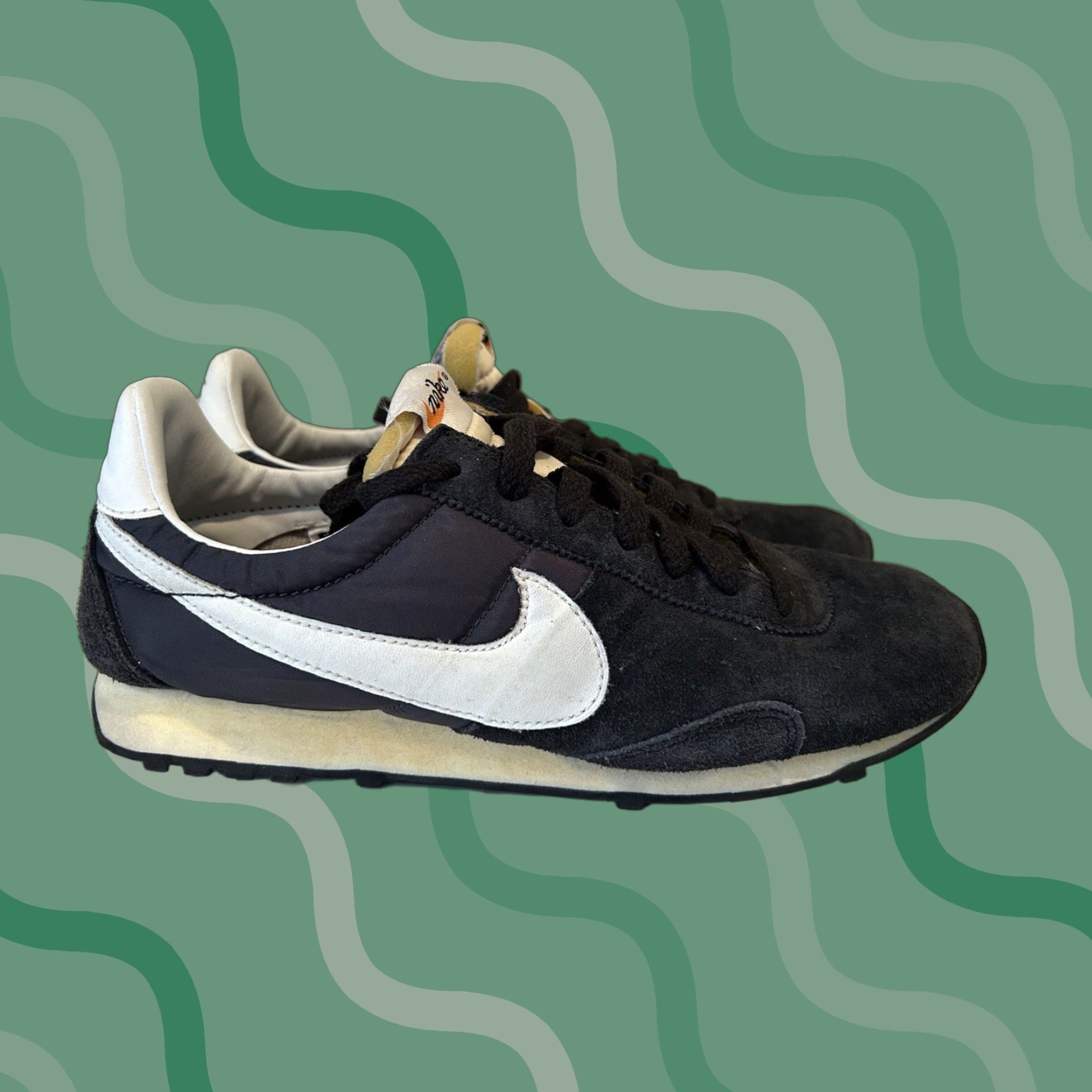 VINTAGE Nike Pre Montreal Racer Black Sport Grey Men display picture 1