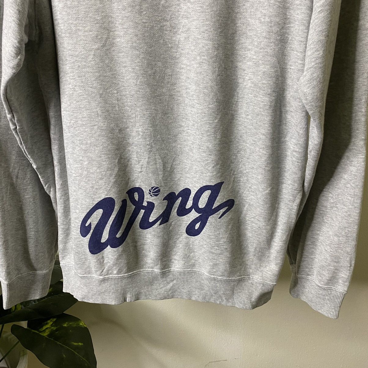 Nike × Vintage Vintage 2000s Nike Wing Basketball Sweatshirt Size US M / EU 48-50 / 2 - 9 Thumbnail