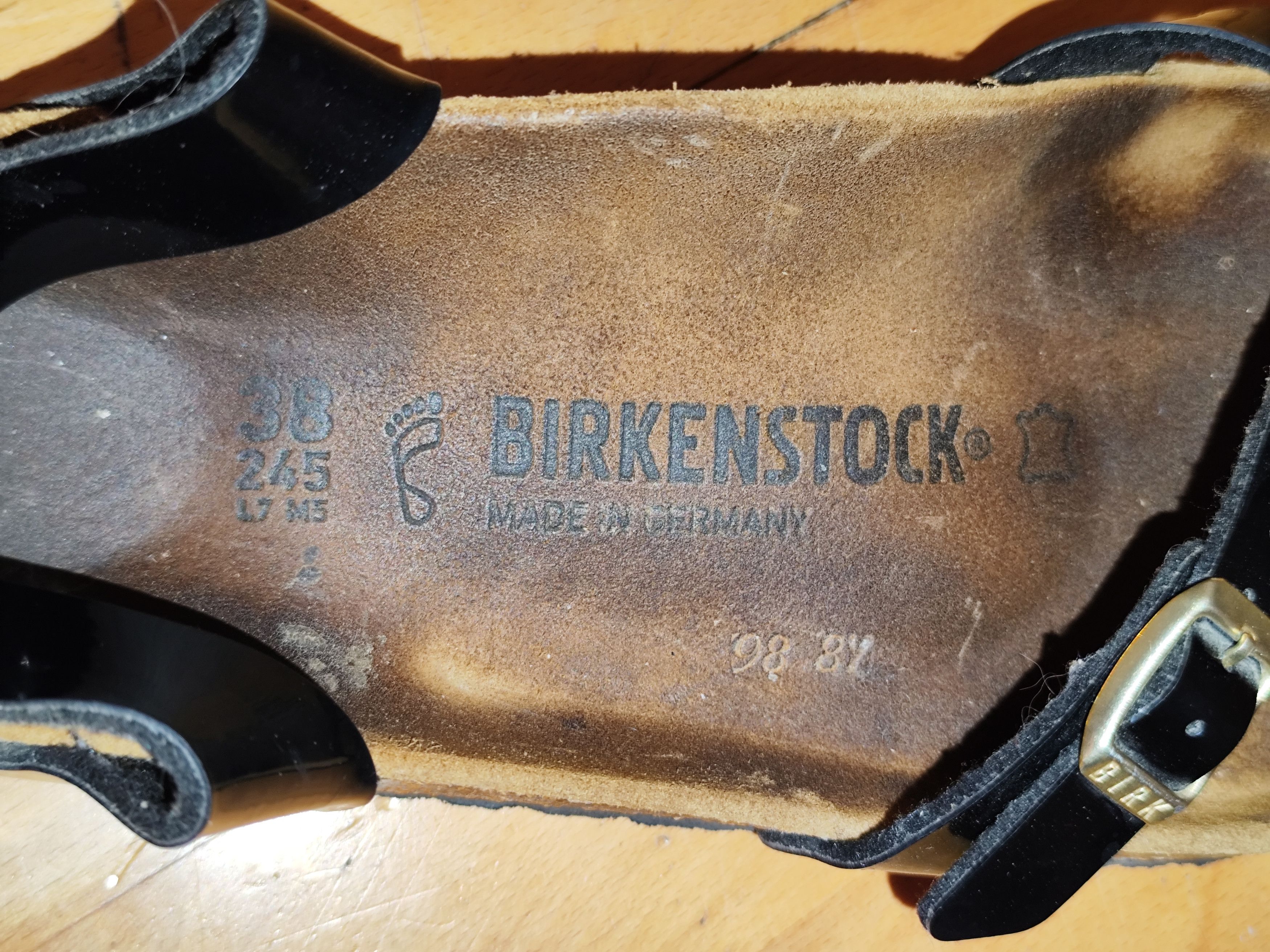 Birkenstock Birkenstock womens Yara sandals Size US 8 / IT 38 - 4 Thumbnail