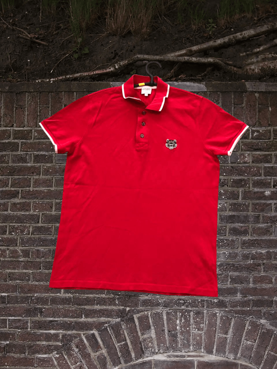 Kenzo Vintage luxury Kenzo T-shirt Y2K red logo Polo size S Size US S / EU 44-46 / 1 - 1 Thumbnail