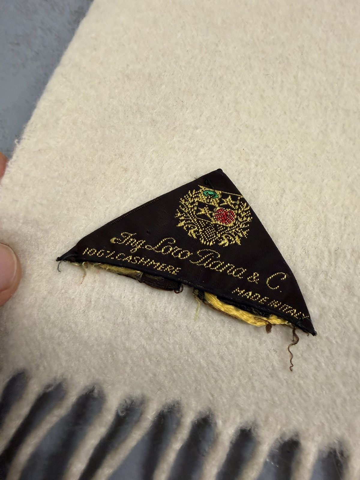Loro Piana Loro Piana Cashmere Scarf Size ONE SIZE - 4 Thumbnail