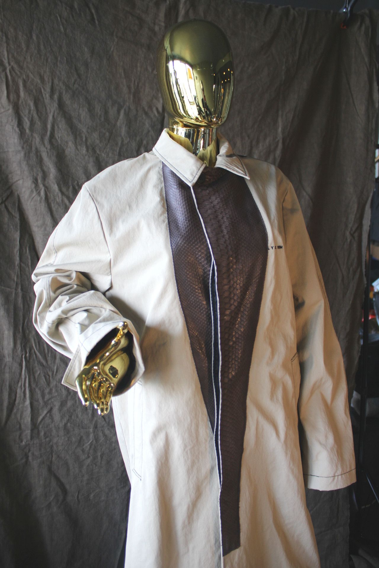 Other Custom-made Beige coat with real snake skin addition Size US L / EU 52-54 / 3 - 6 Thumbnail
