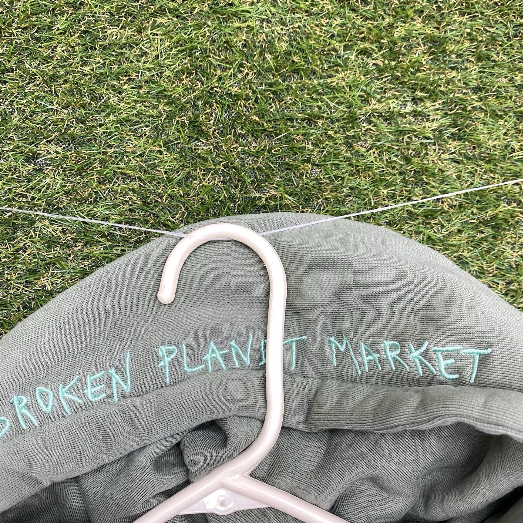 Broken Planet BROKEN PLANET Hoodie Mens Medium Olive Green Space Full Zip Knit Cotton Logo Embroidered 2000s Trend Graphic Print Hip Hop Jacket Size US M / EU 48-50 / 2 - 4 Thumbnail