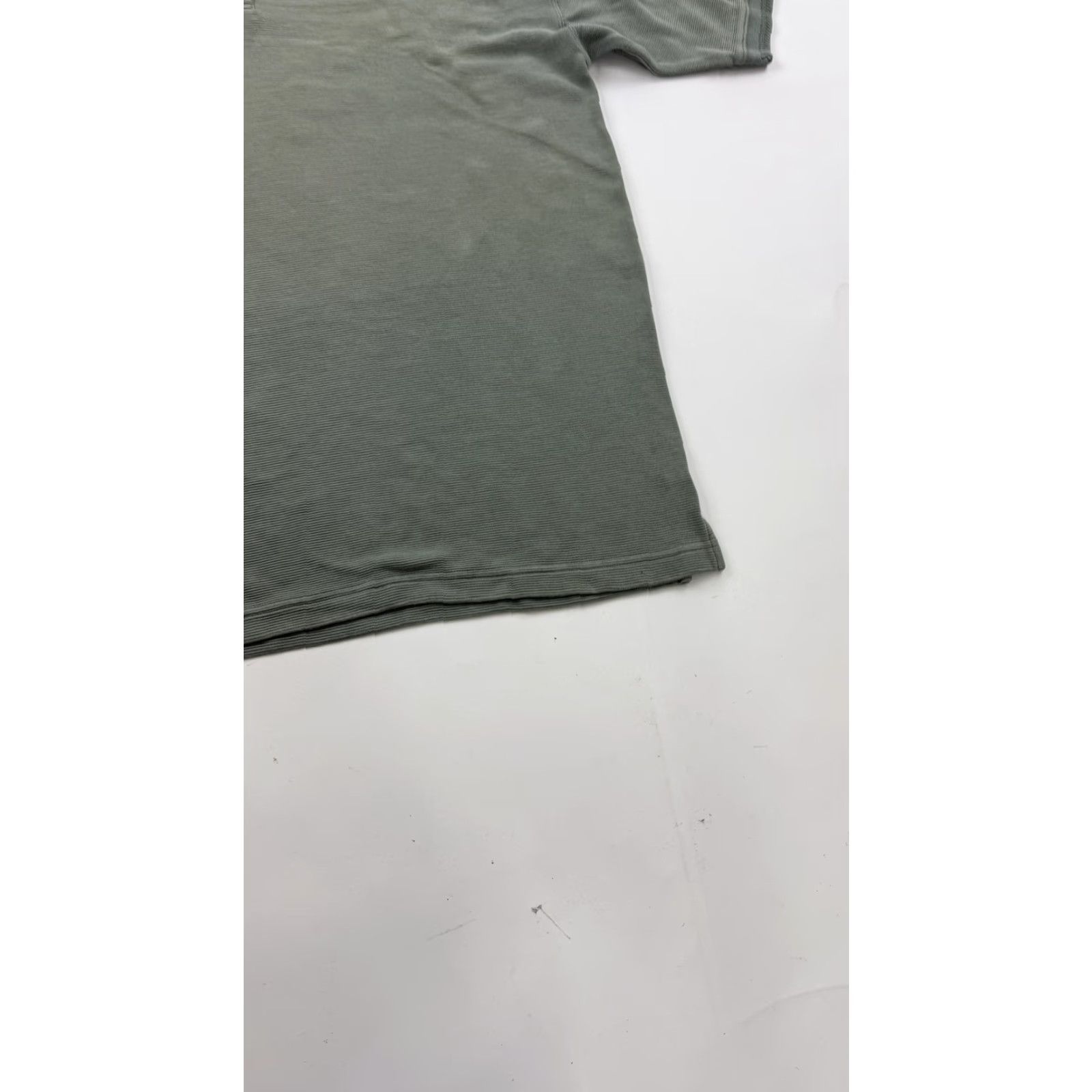 Tommy Bahama Tommy Bahama Polo Shirt Mens Medium Gray Silk Cotton Blend Short Sleeve Casual Size US M / EU 48-50 / 2 - 2 Thumbnail