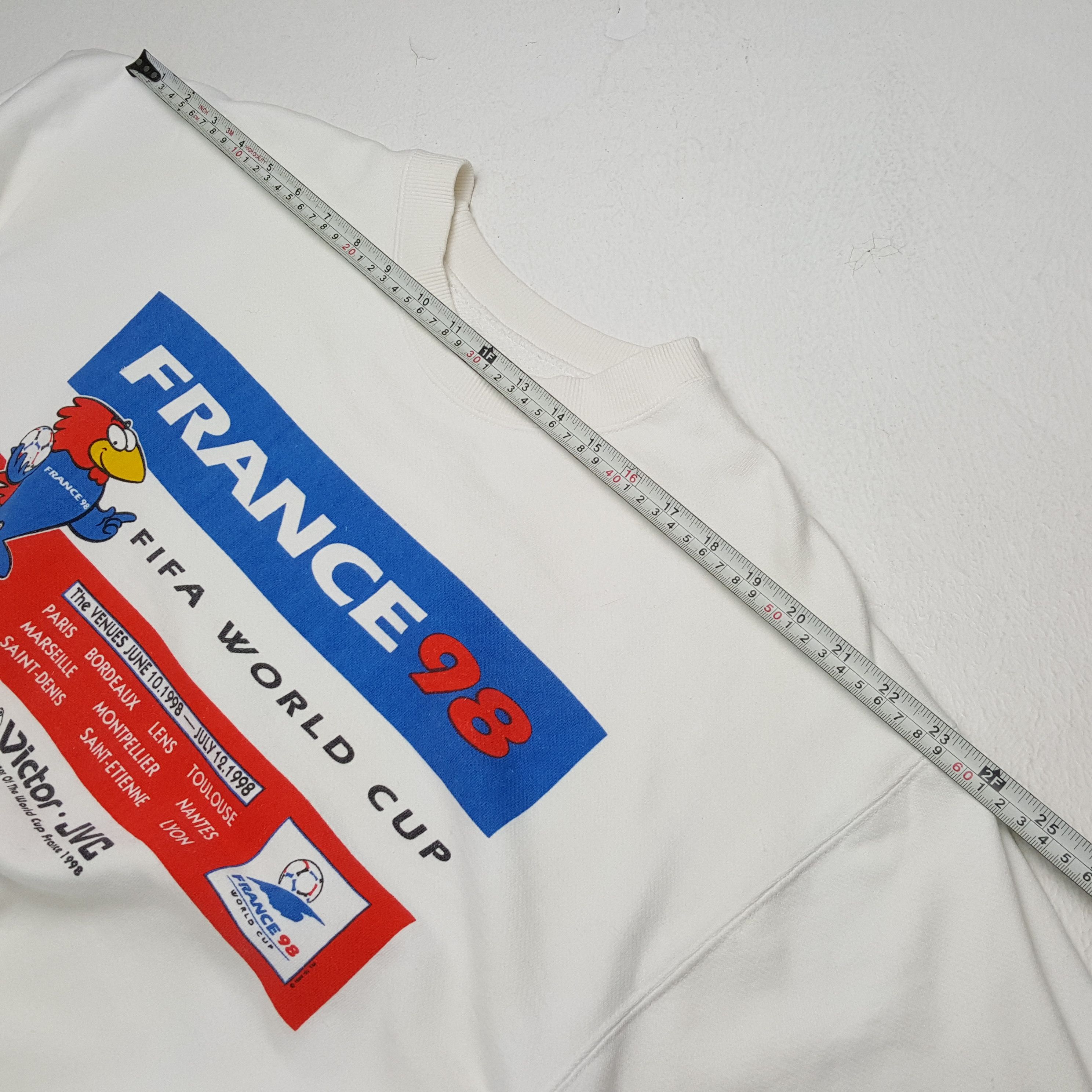 Vintage Vintage FIFA WORLD CUP FRANCE 1998 Promotion Sweatshirts Size US L / EU 52-54 / 3 - 4 Thumbnail