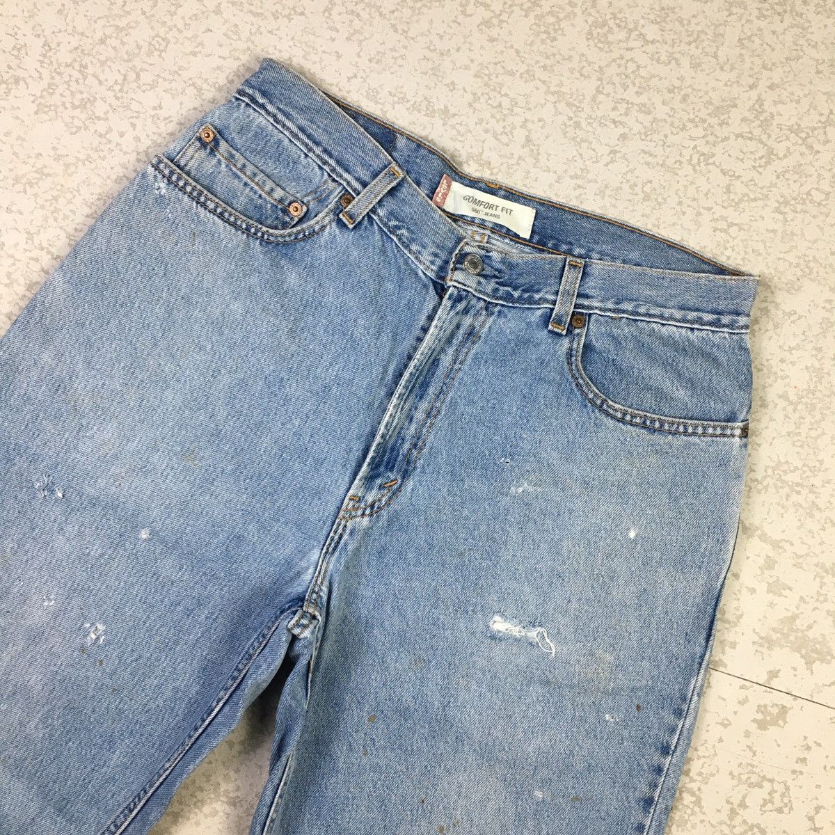 Levi's × Vintage Levis 560 Comfort Fit Distressed Dirty Jeans Size US 33 - 5 Thumbnail