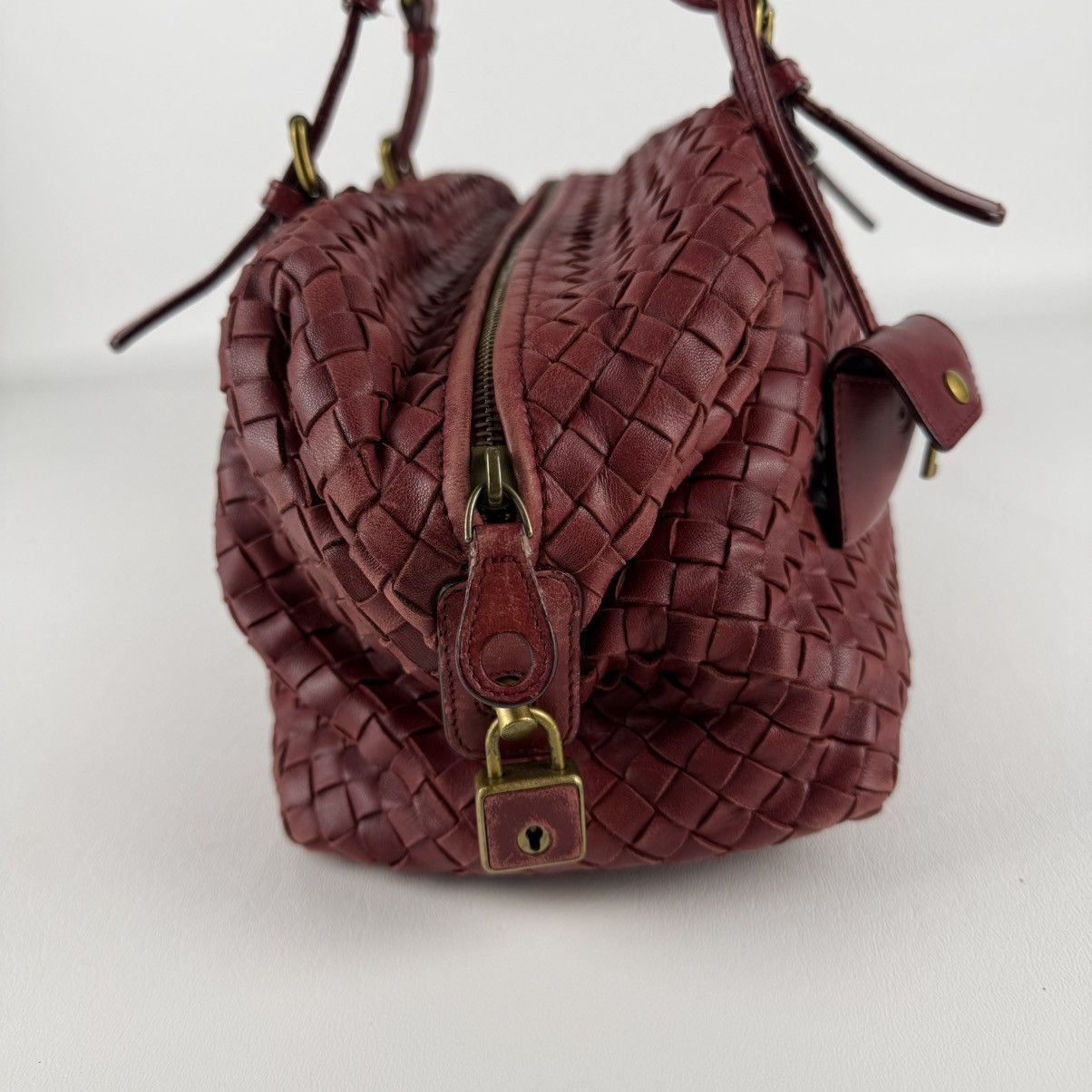 Bottega Veneta Bottega Veneta Red Intrecciato Leather Montaigne Bag Size ONE SIZE - 5 Thumbnail