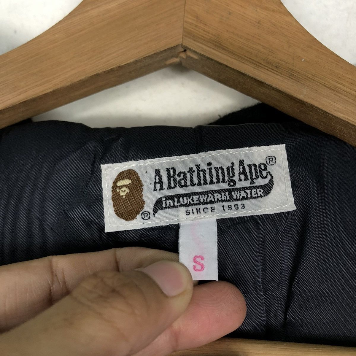 Bape 🔥VINTAGE WOOL A BATHING APE IN LUKEWARM WATER SPELL OUT Size US S / EU 44-46 / 1 - 21 Thumbnail