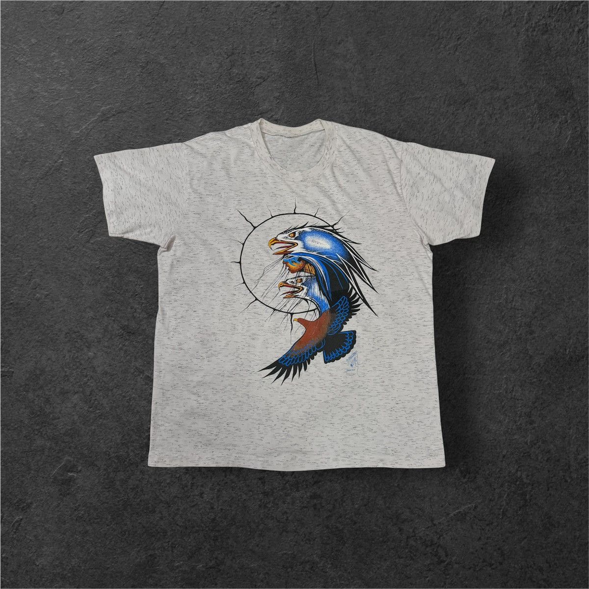 Vintage Vintage Native American Eagle Art Tee Shirt Size US L / EU 52-54 / 3 - 1 Thumbnail