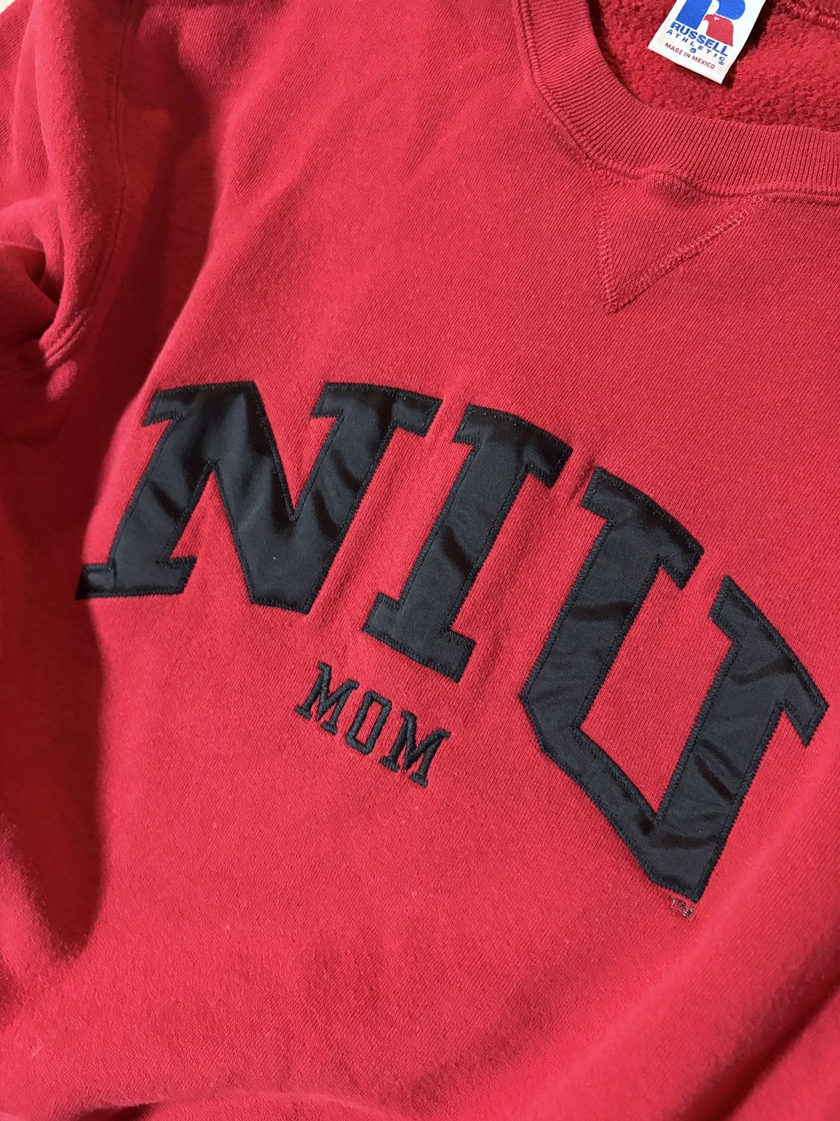 Russell Athletic Vintage 90s Russell Athletic NIU Mom Crewneck Sweatshirt Red Size US S / EU 44-46 / 1 - 2 Thumbnail