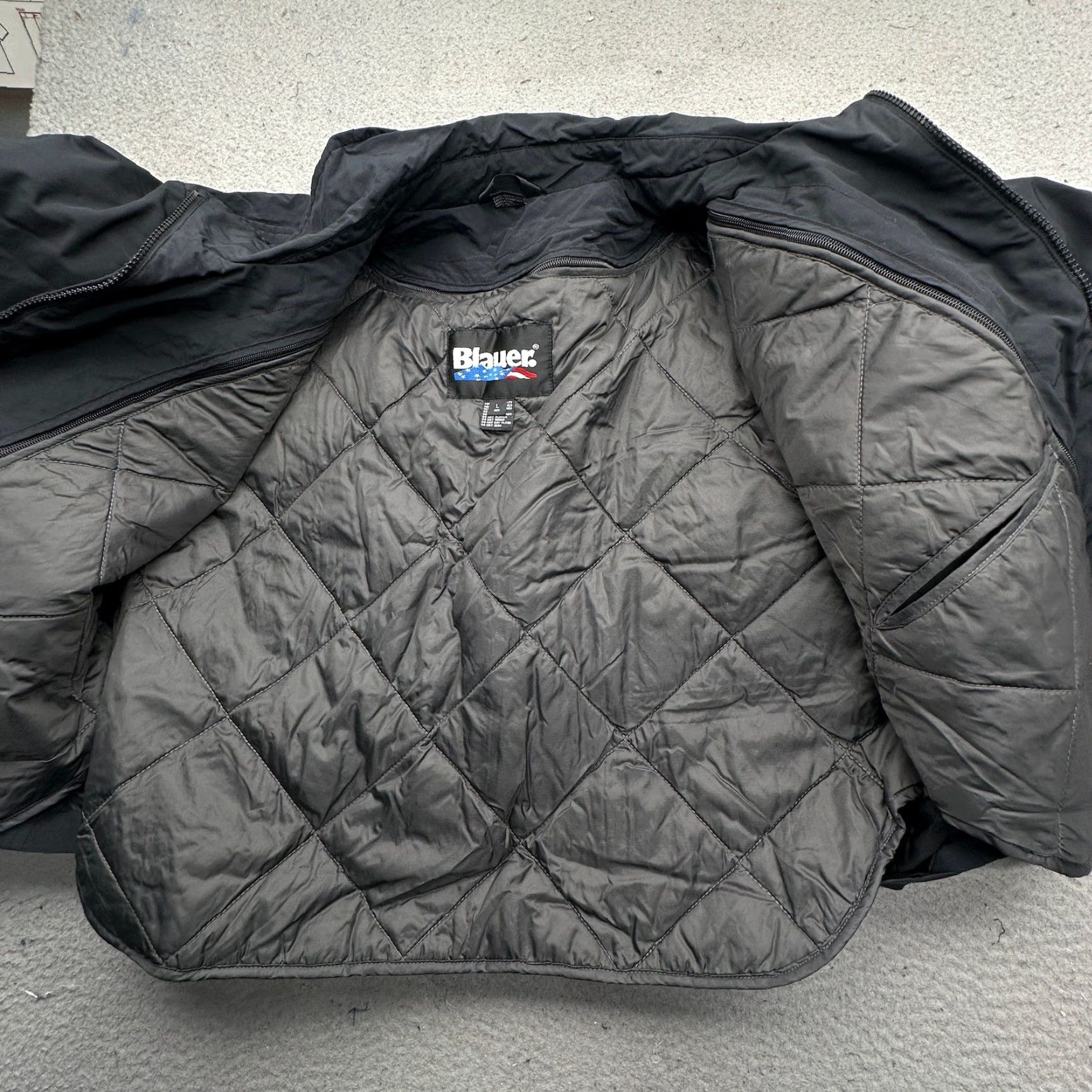 Vintage VINTAGE Blauer Tactical Nylon Bomber Jacket Mens Medium Black Quilt Zip Liner Size US L / EU 52-54 / 3 - 6 Thumbnail