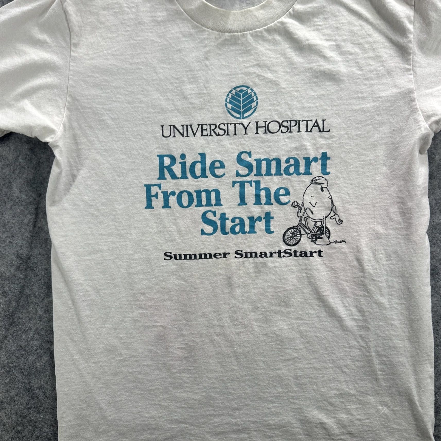 Hanes VINTAGE Hanes University Hospital Shirt Mens L White Short Sleeve Graphic Print 90s Ride Smart Summer SmartStart Size US L / EU 52-54 / 3 - 3 Thumbnail