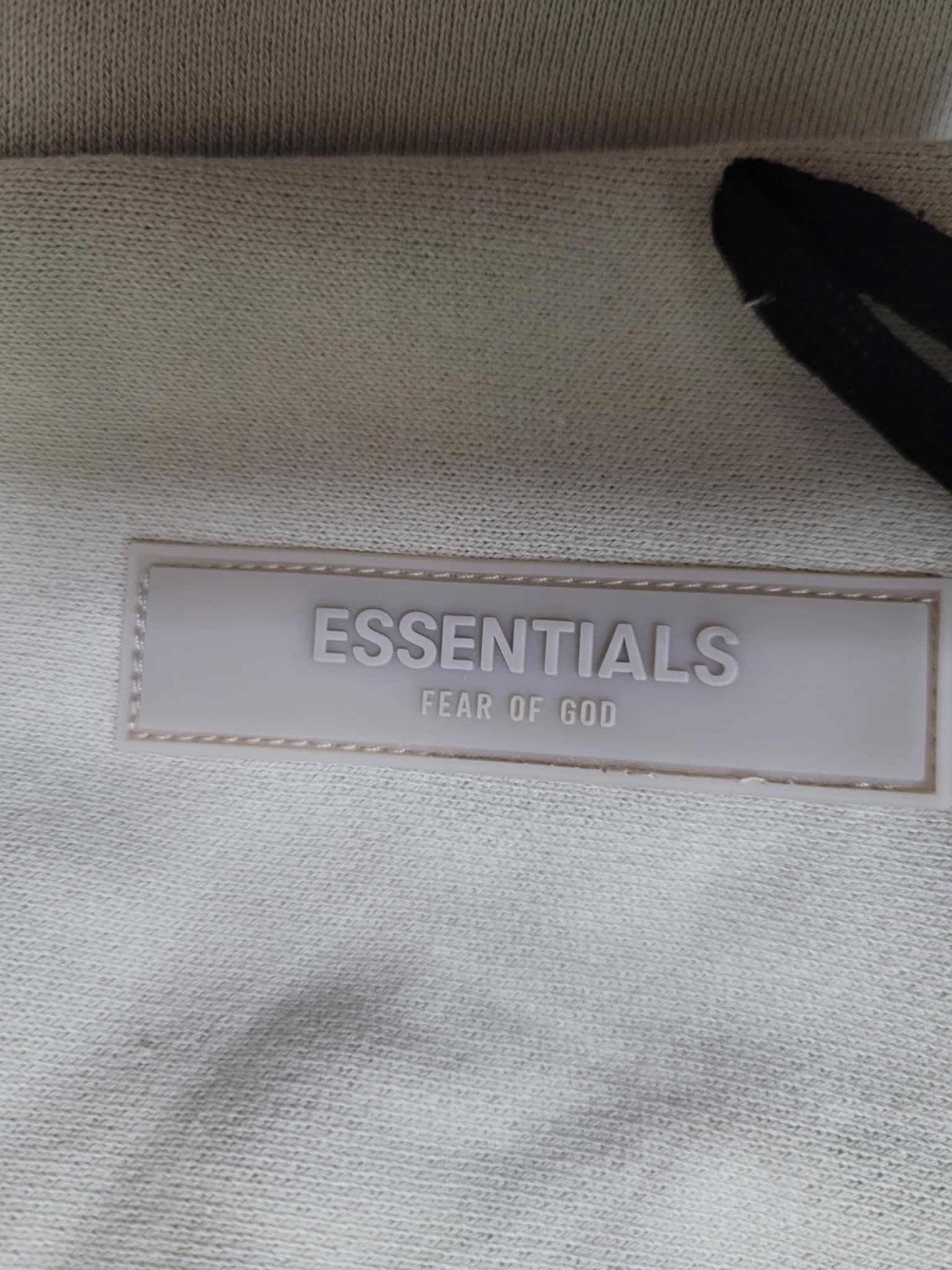 Fear of God sz L Fear of God Essentials 1977 Hoodie WHEAT Size US L / EU 52-54 / 3 - 11 Thumbnail