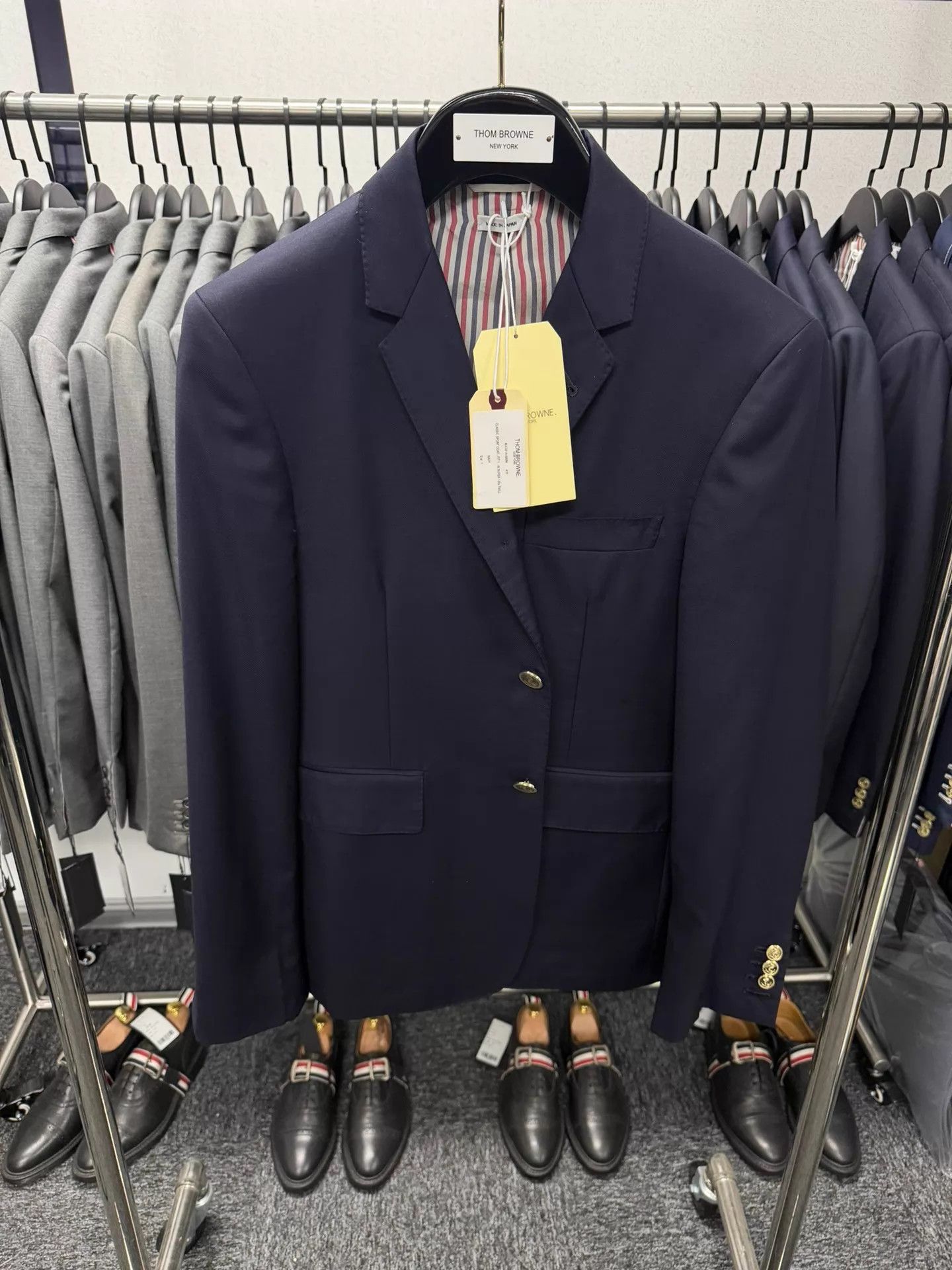 Thom Browne Thom Browne Classic Navy Gold Button Suit Size1 Size US S / EU 44-46 / 1 - 1 Thumbnail