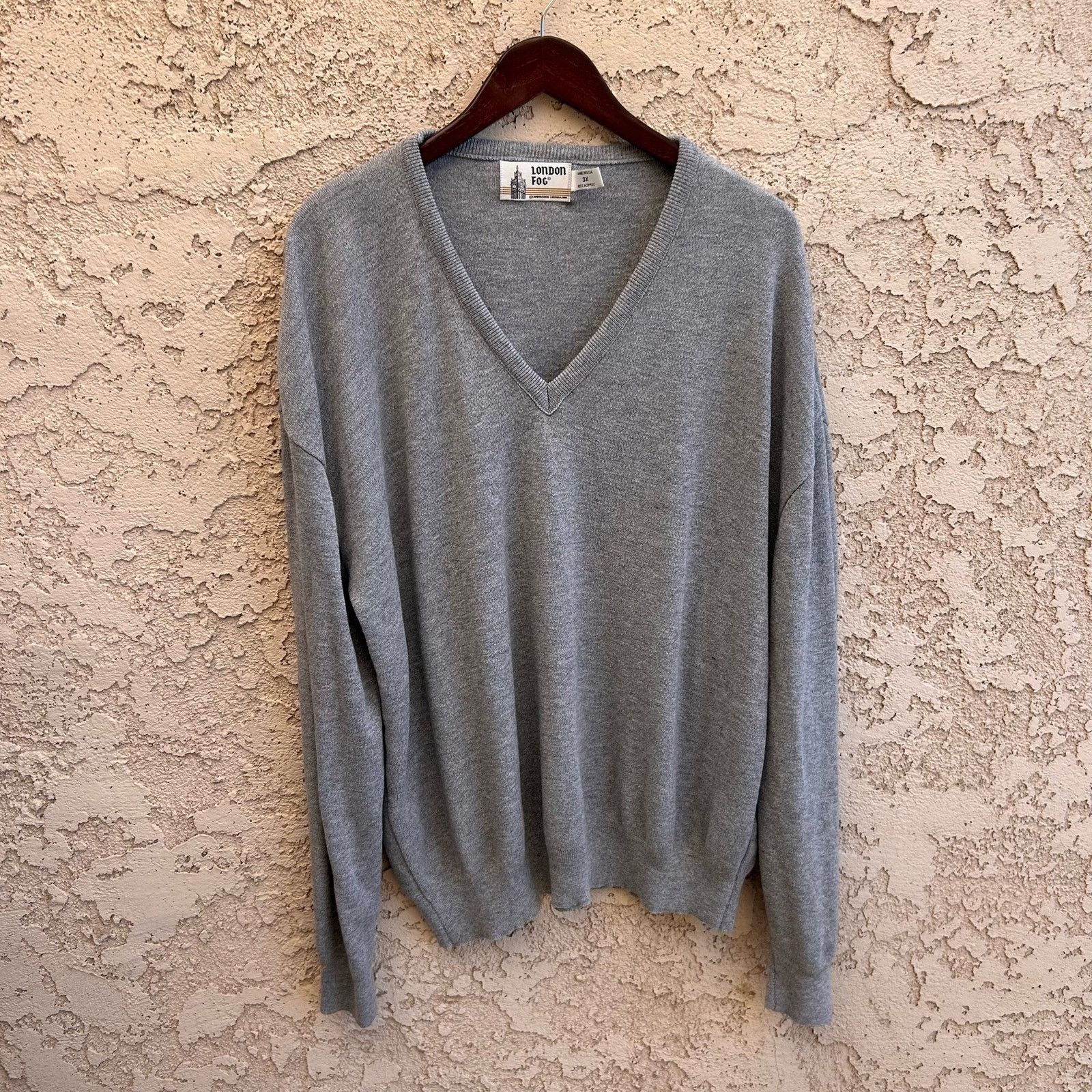 London Fog Vintage London Fog V-neck Sweater Size 3X Size US XXL / EU 58 / 5 - 1 Thumbnail