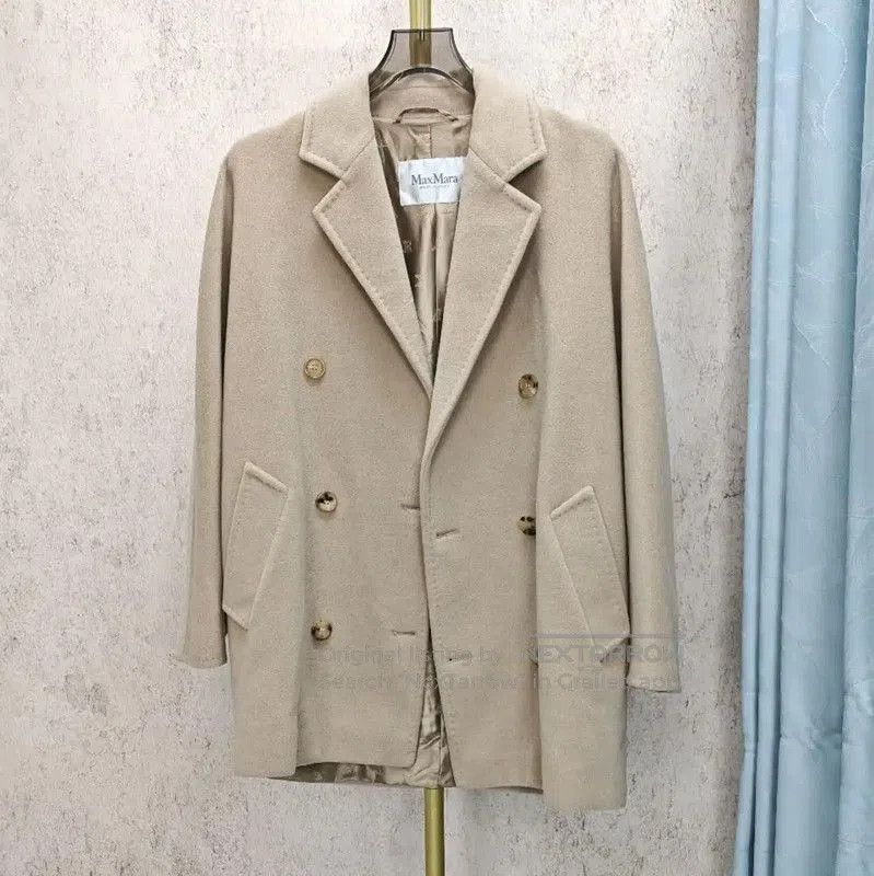 Max Mara MaxMara Beige Cashmere Women's Short Coat . Size L / US 10 / IT 46 - 1 Thumbnail