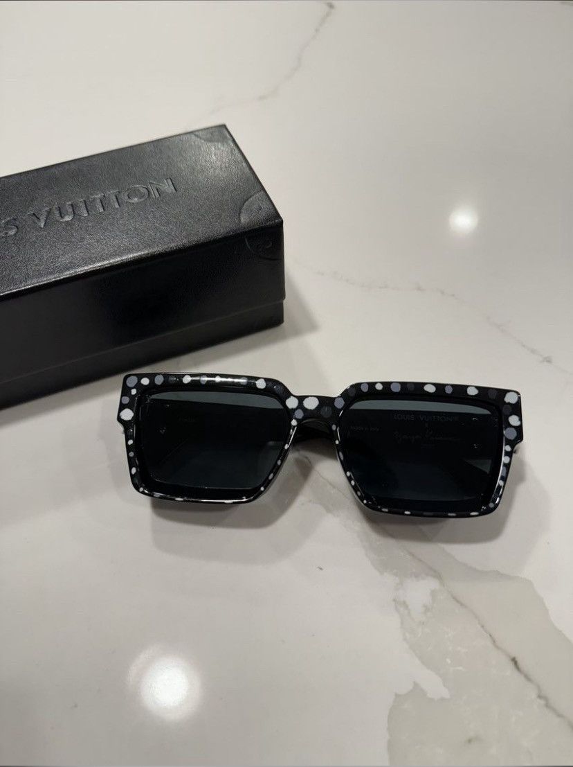 Louis Vuitton Louis Vuitton x Yayoi Kusuma Millionaire Sunglasses Size ONE SIZE - 1 Thumbnail