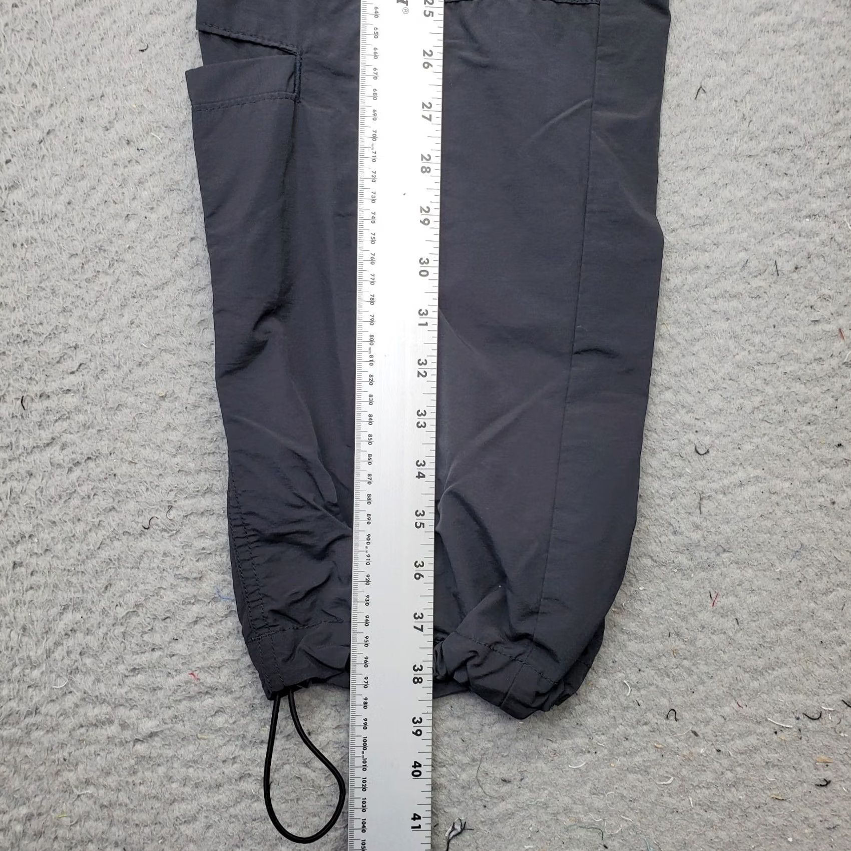 Vintage Aéropostale Hiking Pants Womens Size S Black Belted Waist Inseam 28.5" Belted Elastic Ankle Pockets Casual Outdoor Size 28" / US 6 / IT 42 - 3 Thumbnail